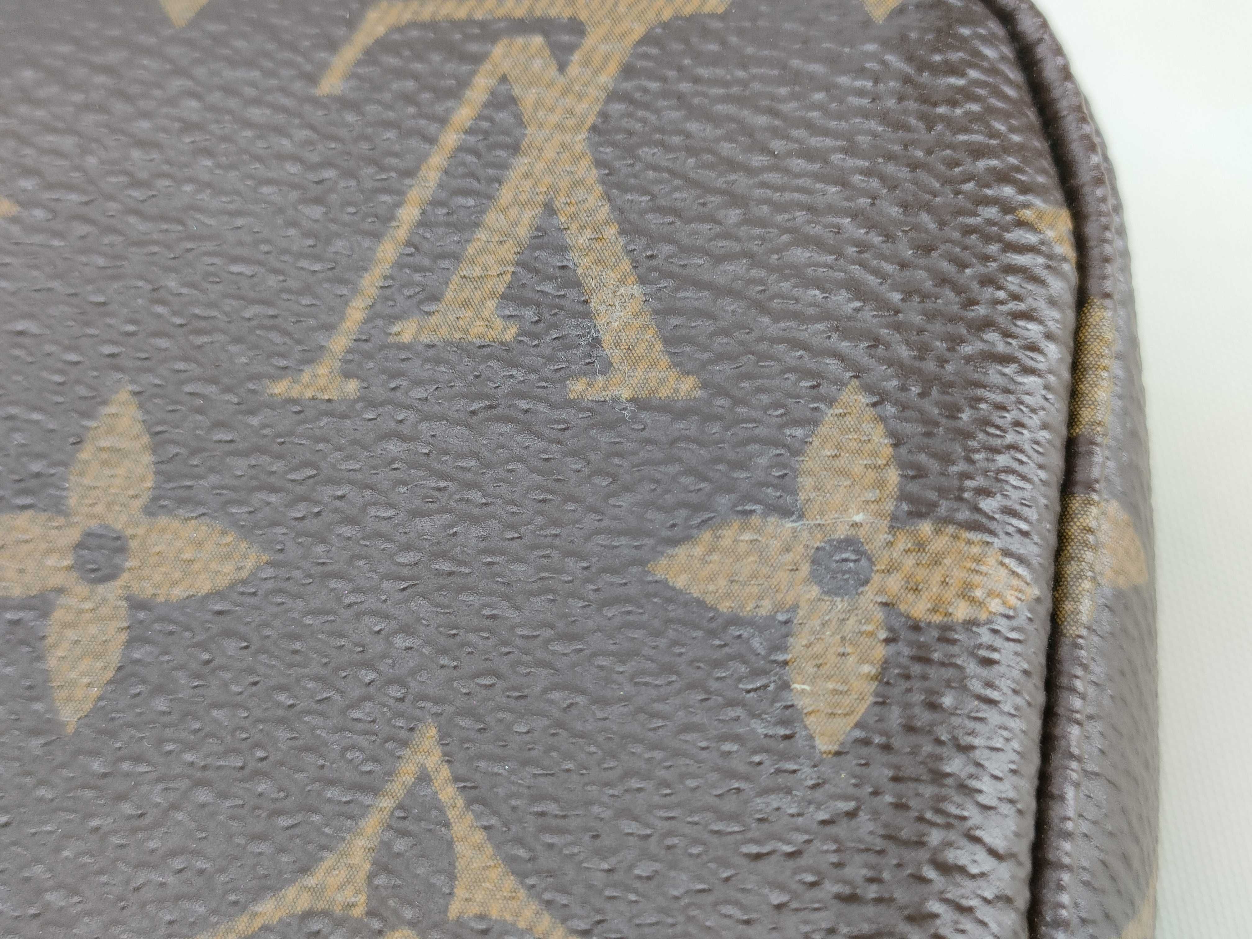 Monogram LV Pochette Accessoires New Model Monogram M40712 MB4250 Shoulder Bag — view 14