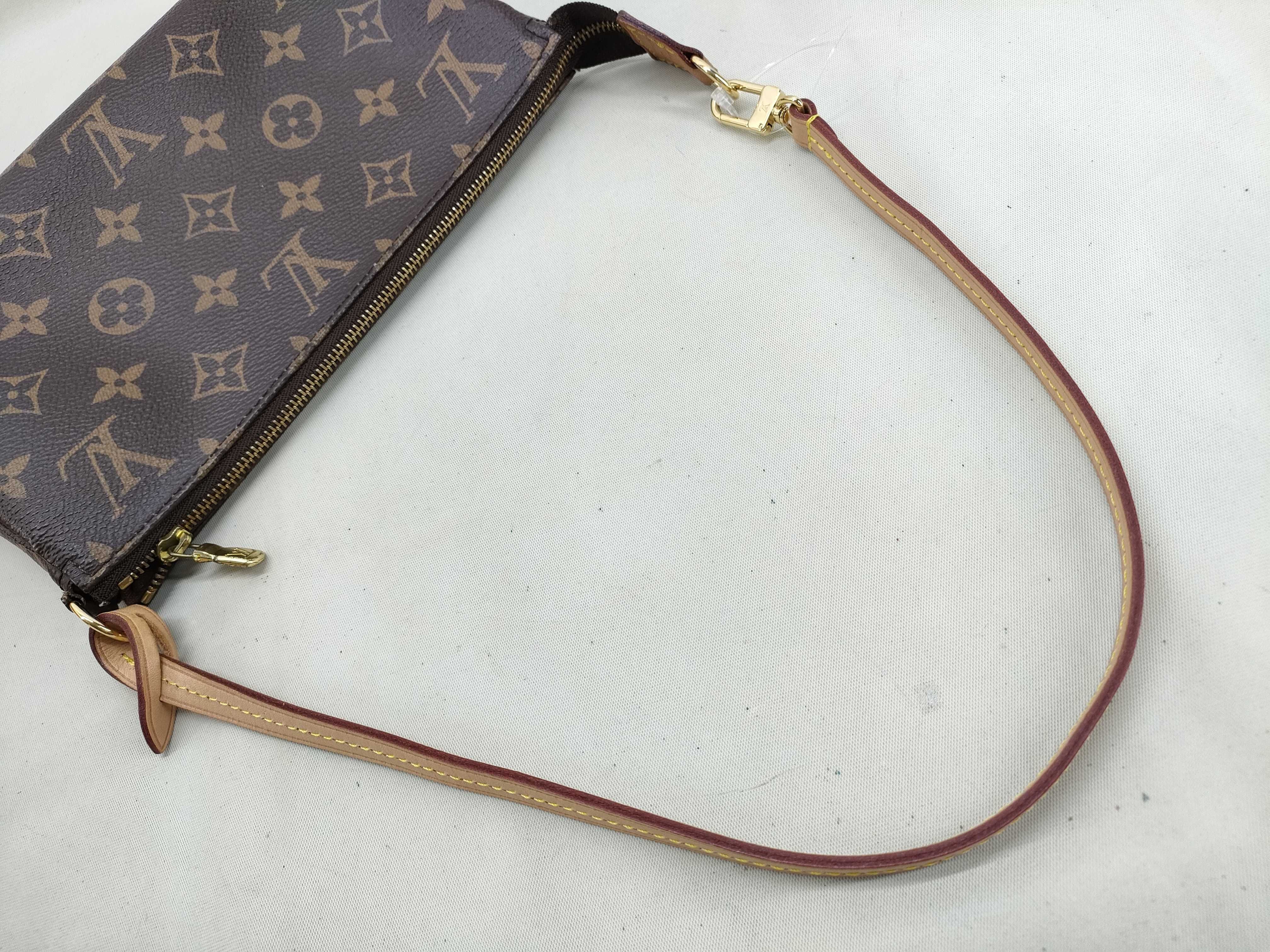 Monogram LV Pochette Accessoires New Model Monogram M40712 MB4250 Shoulder Bag — view 5