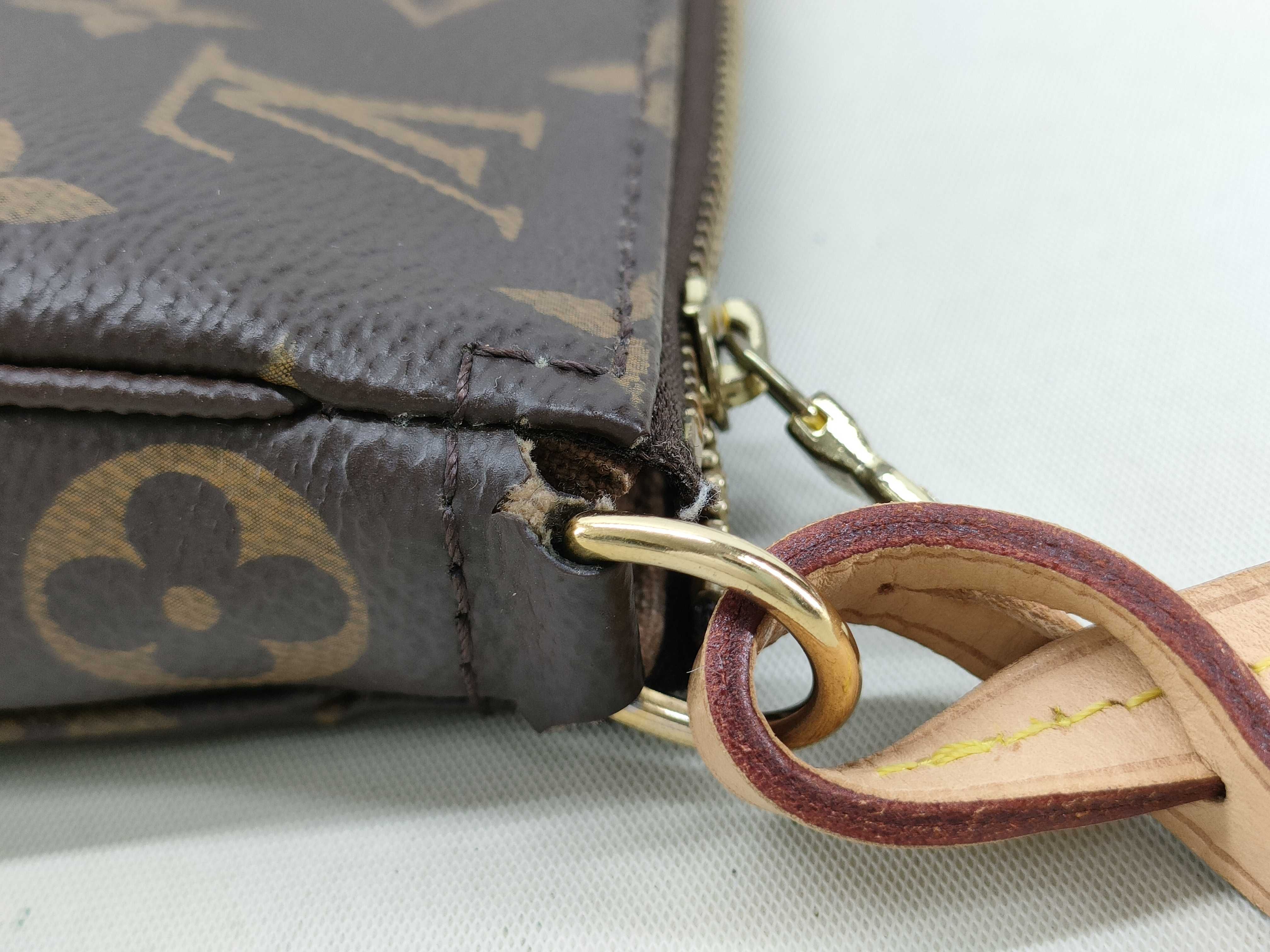 Monogram LV Pochette Accessoires New Model Monogram M40712 MB4250 Shoulder Bag — view 7
