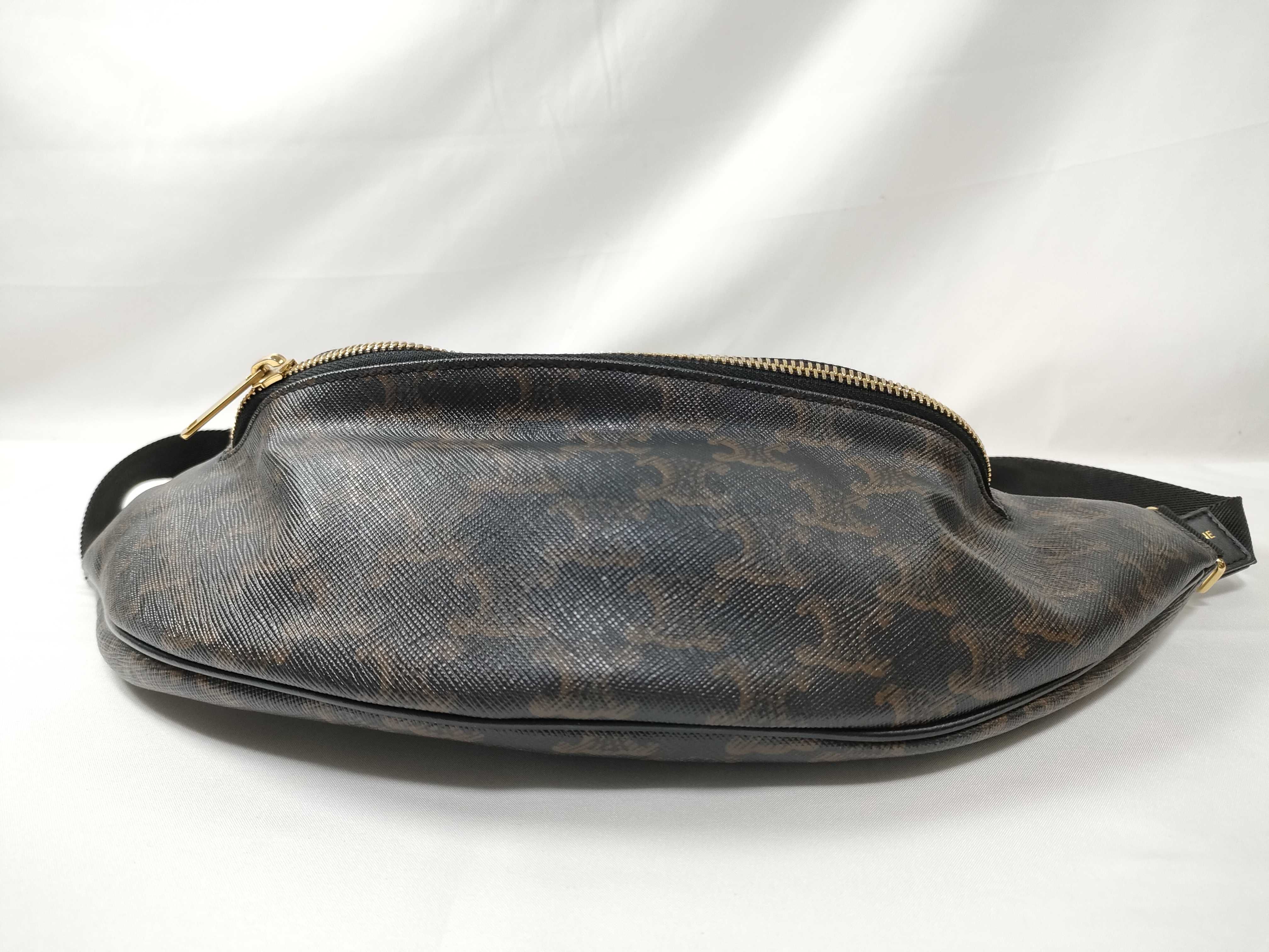 VN - Triomphe PVC x Leather Body Bag Black Waist Bag — view 9