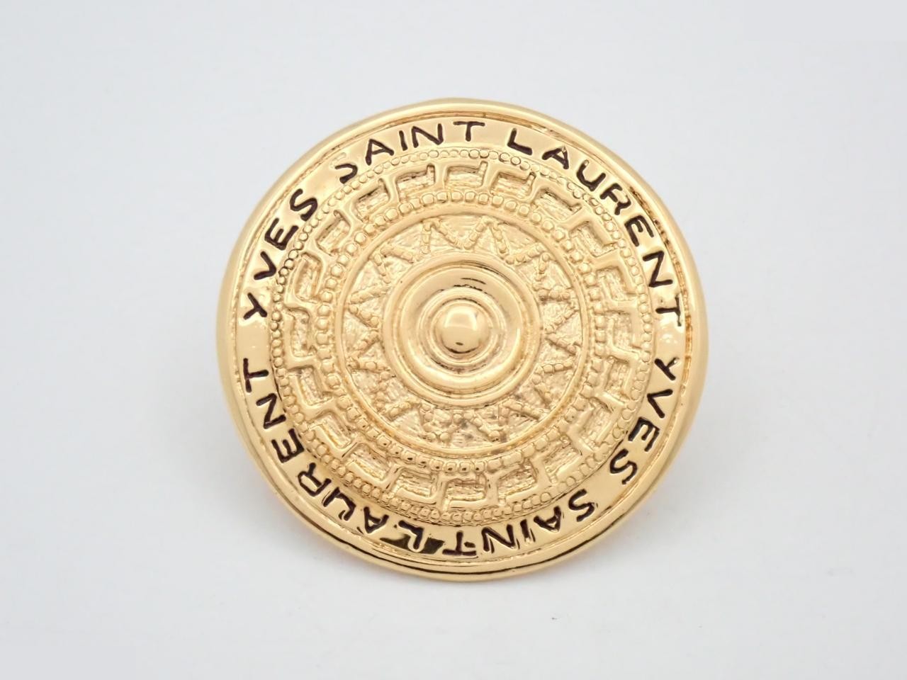 Round Gold GP Box