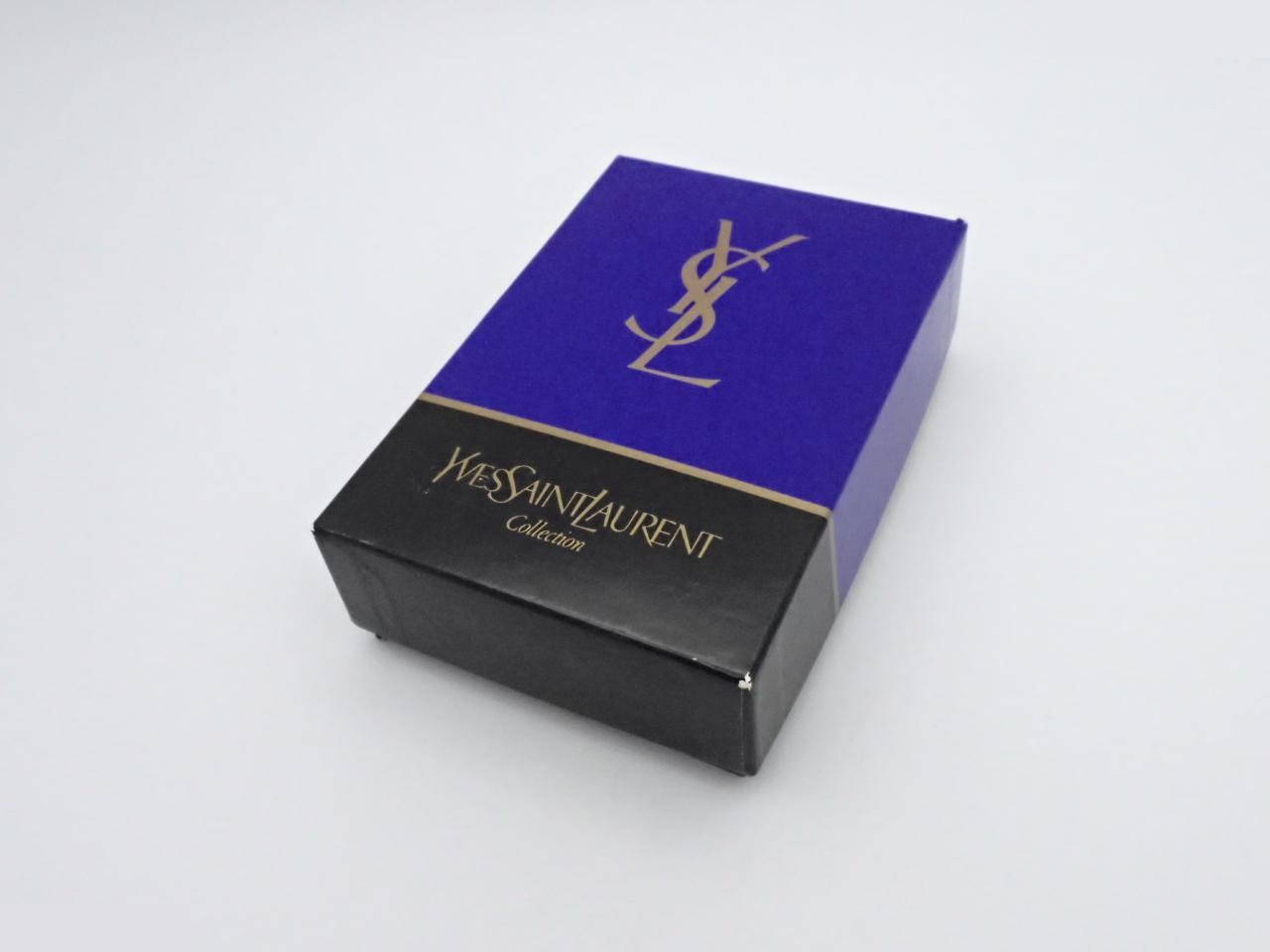 Round Gold GP Box — view 4