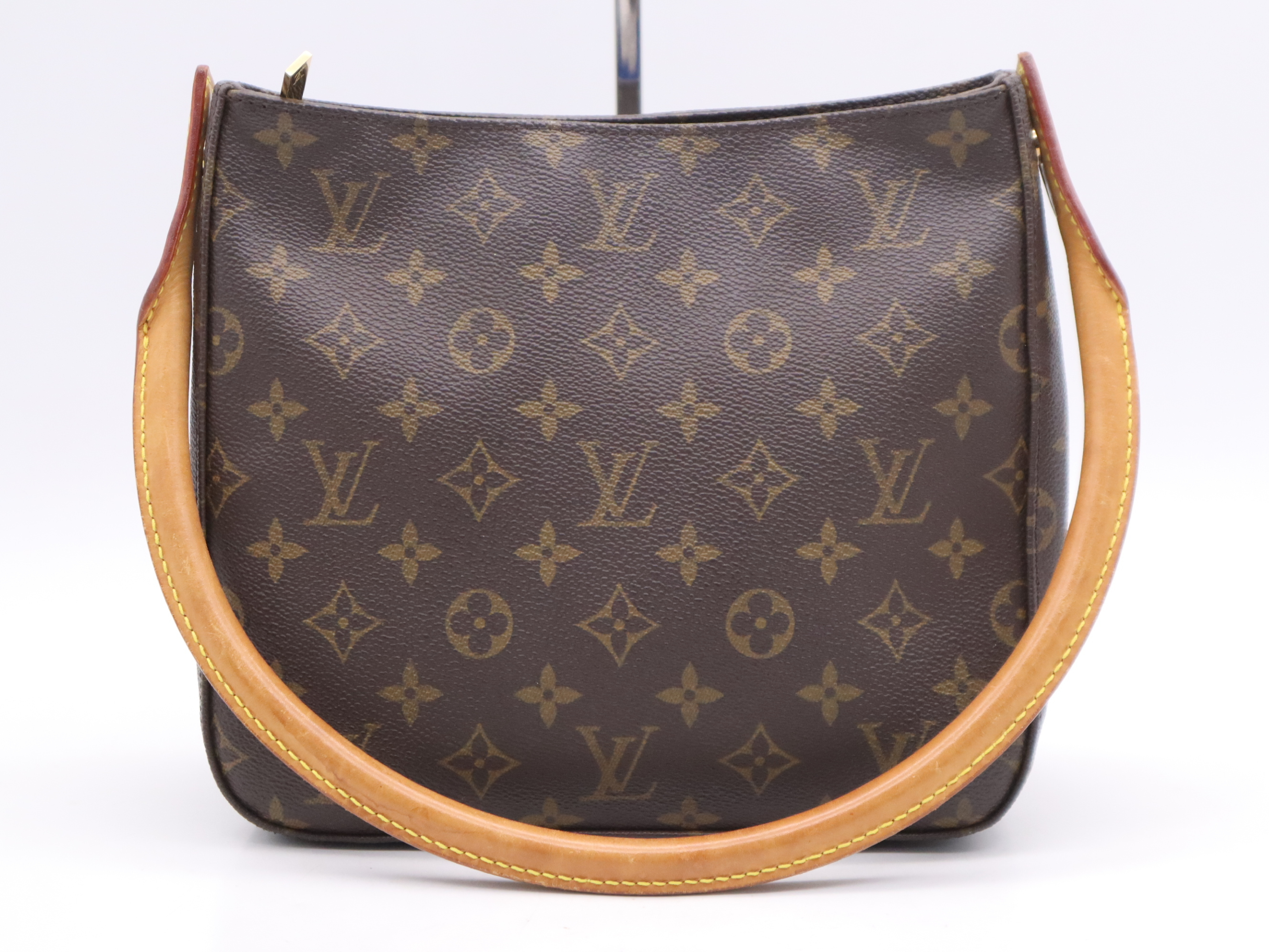 M51146 Monogram Looping MM Shoulder Bag