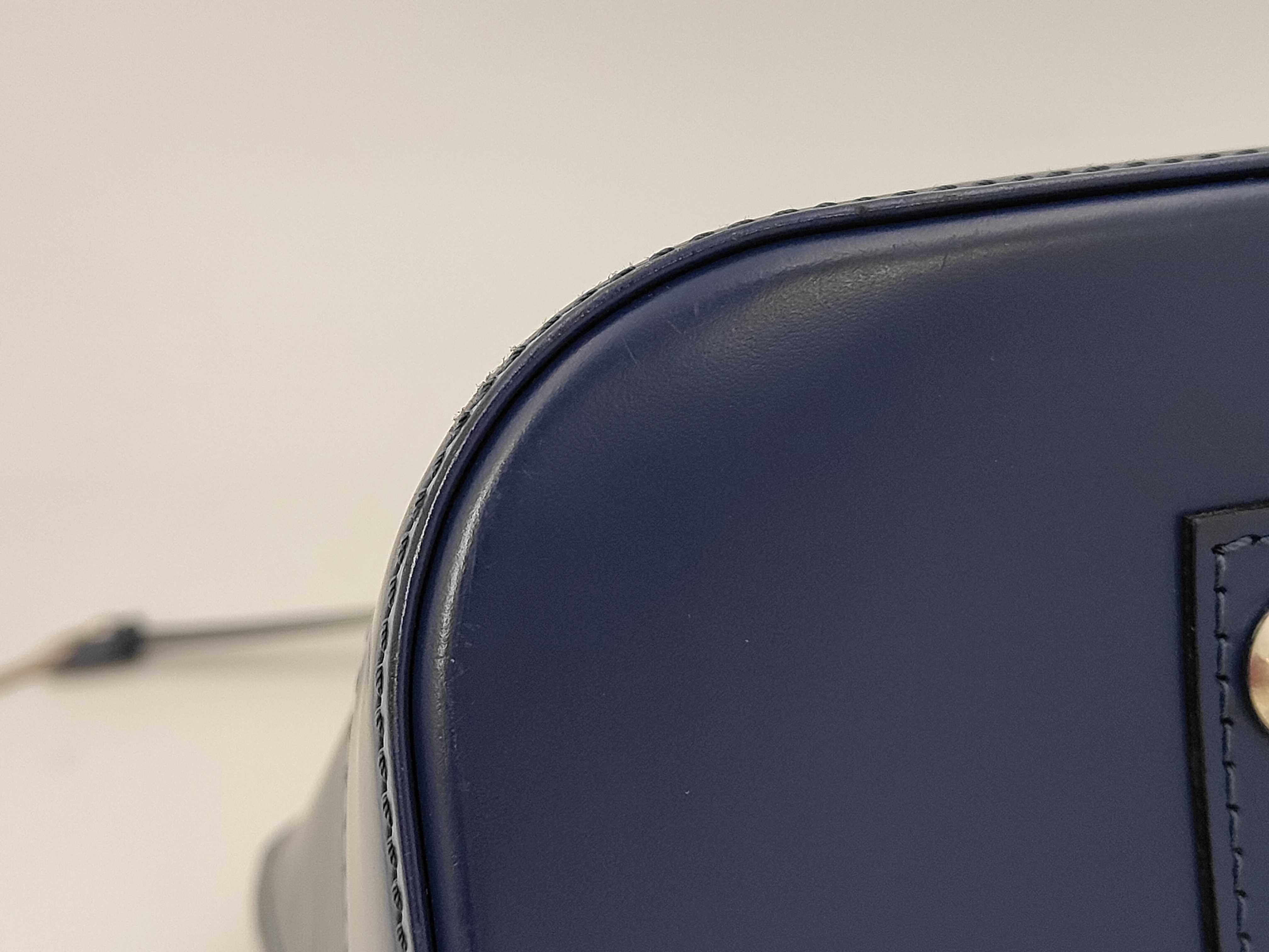 Alma GM Epi Navy Handbag — view 6