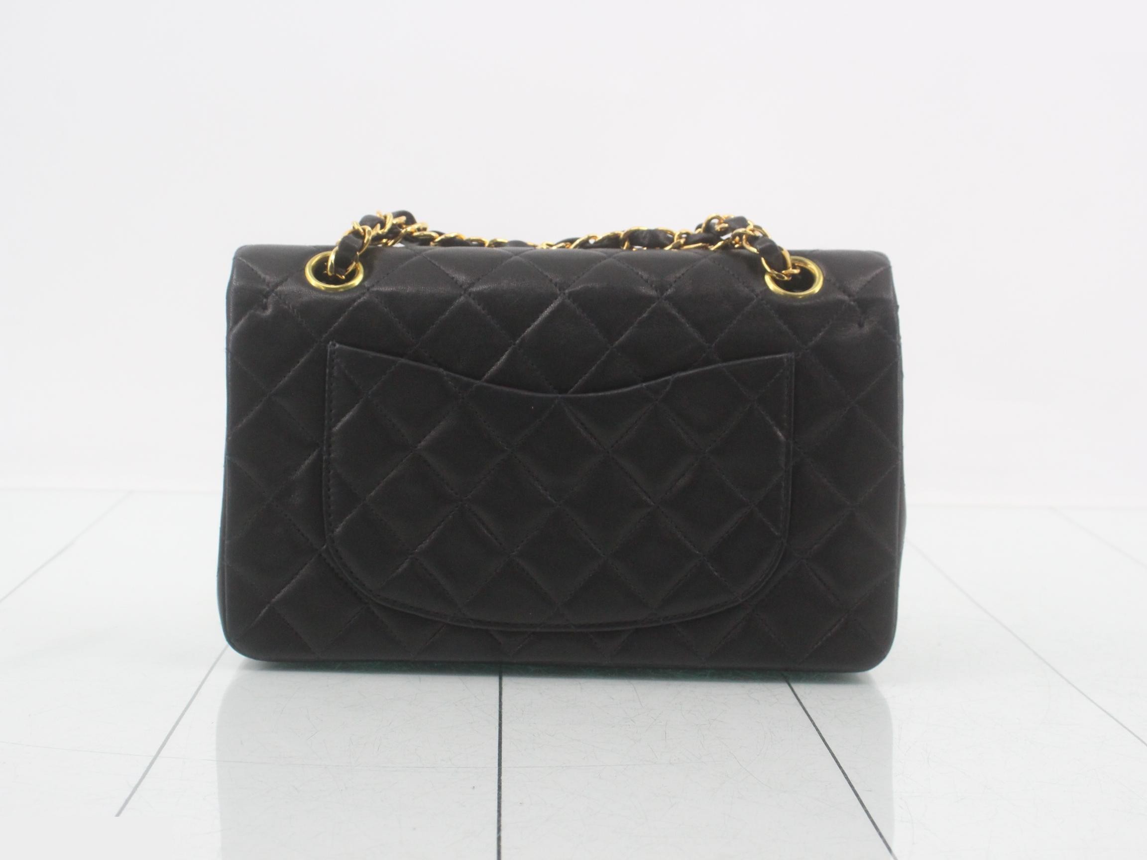 Shoulder bag, Matelassé, lambskin, double flap, double chain, model number 4. — view 2
