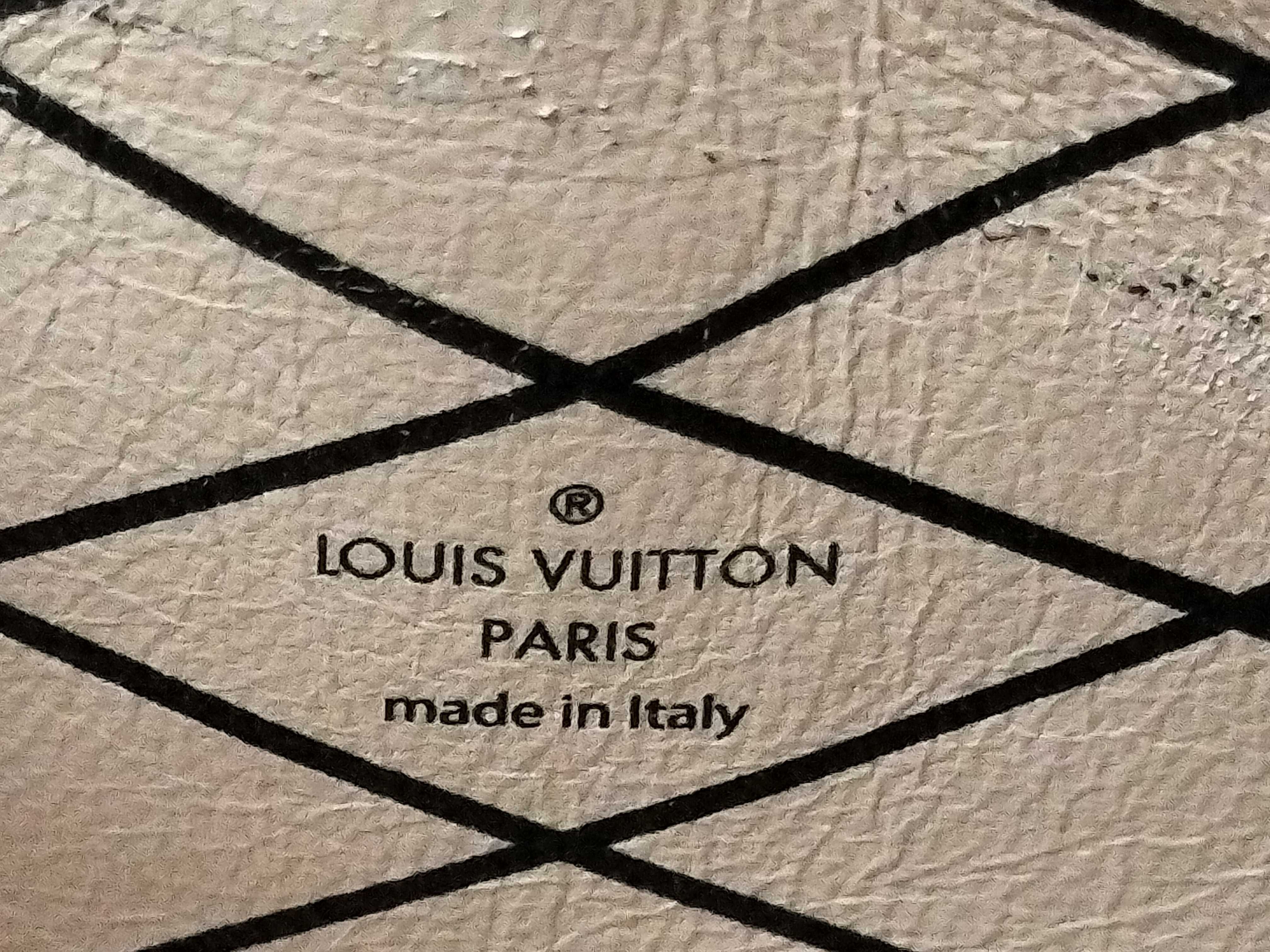 LV Logo Petite Malsoft MM Brown x Black PL5114 Shoulder Bag — view 13