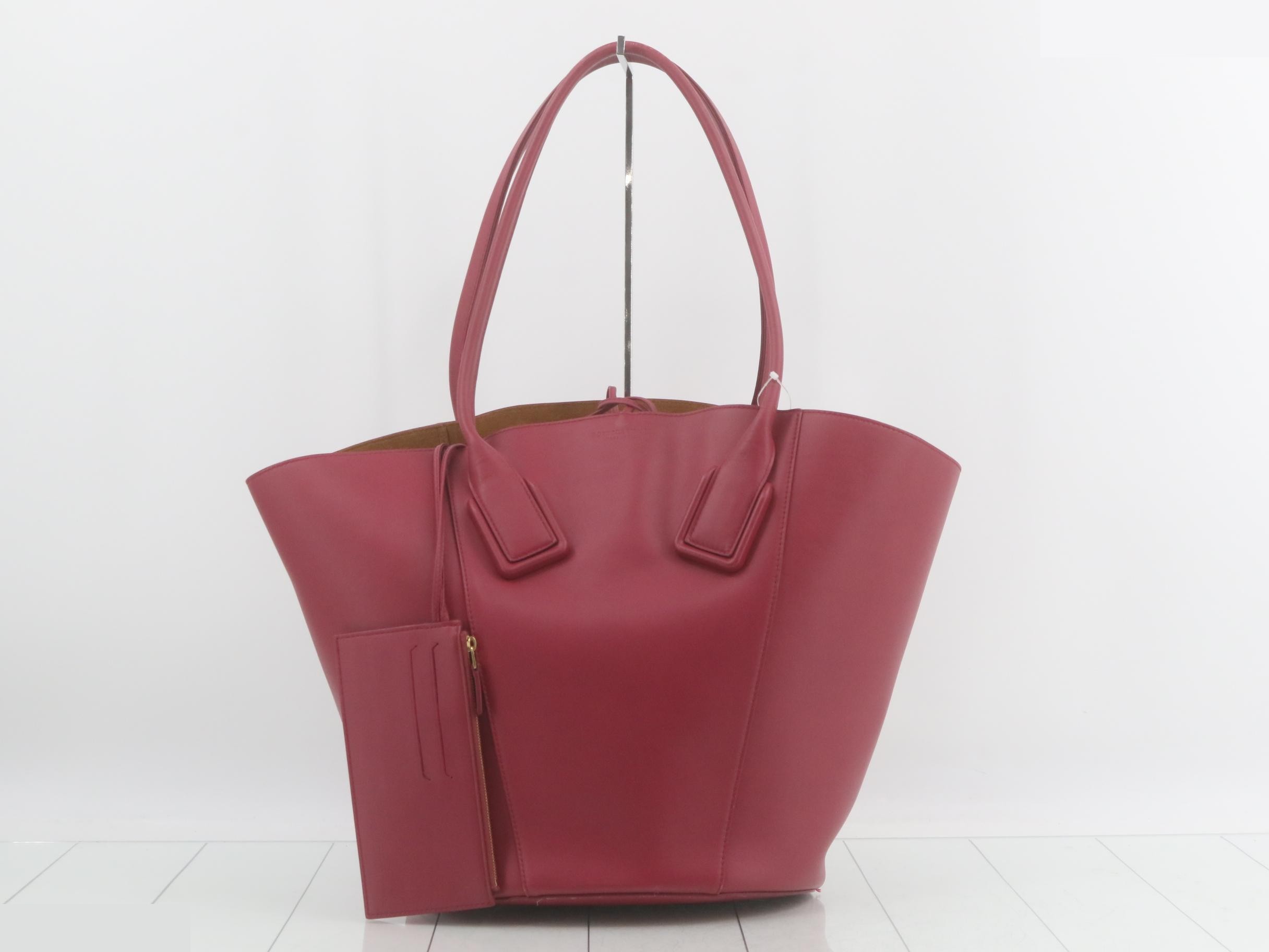Basket Large Leather Magenta
