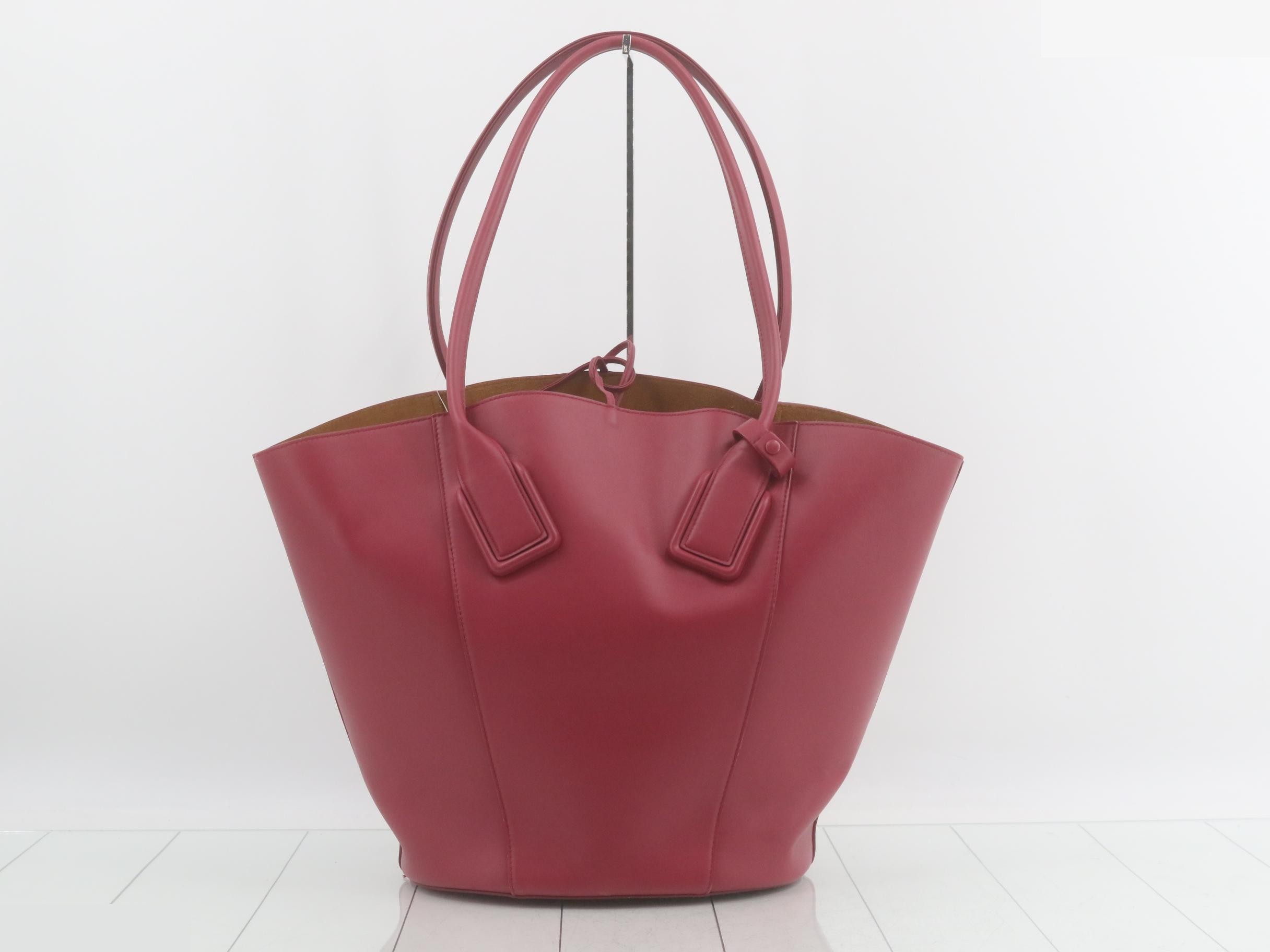 Basket Large Leather Magenta — view 2