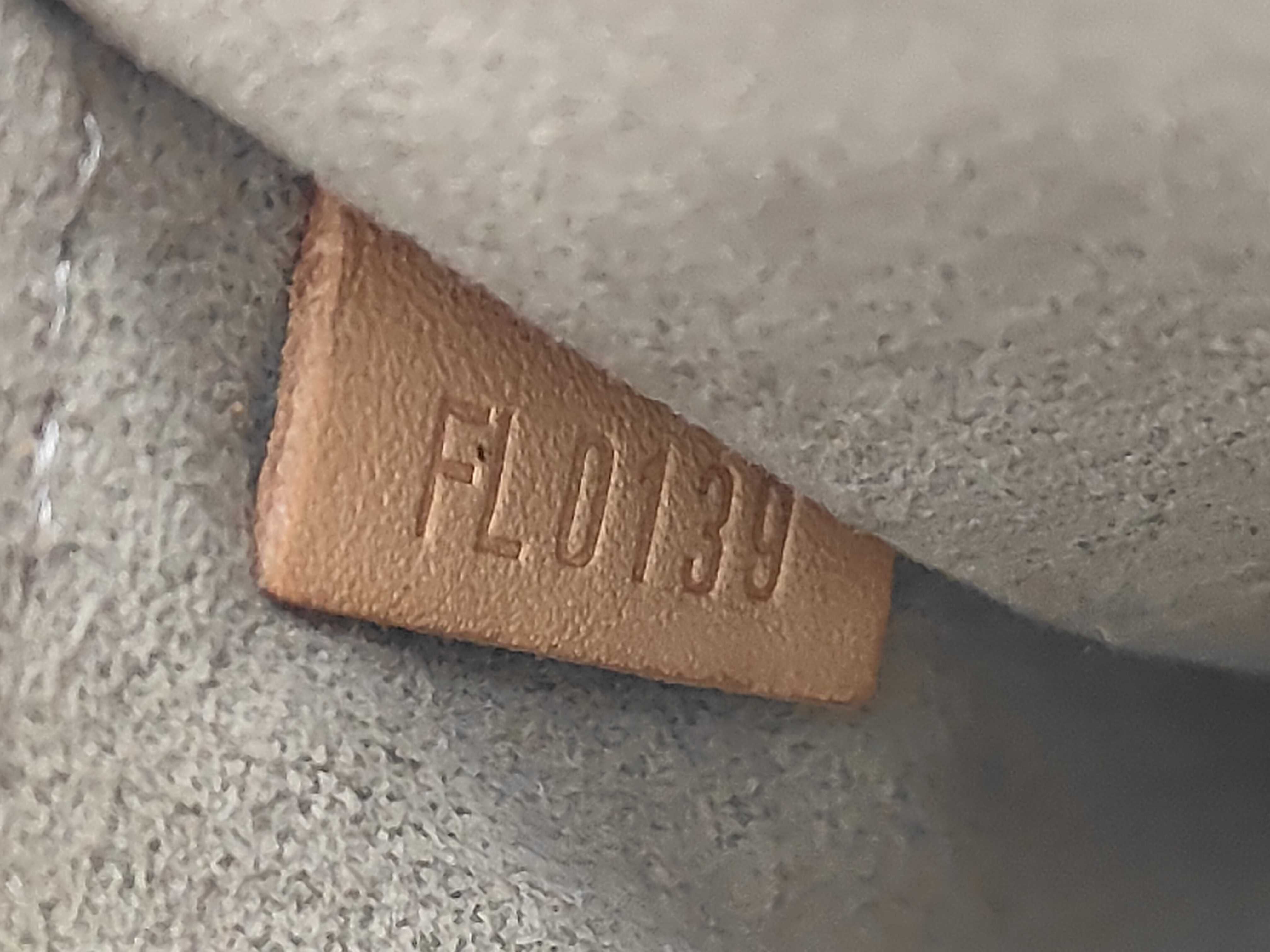 Twist Shoulder Bag — view 9