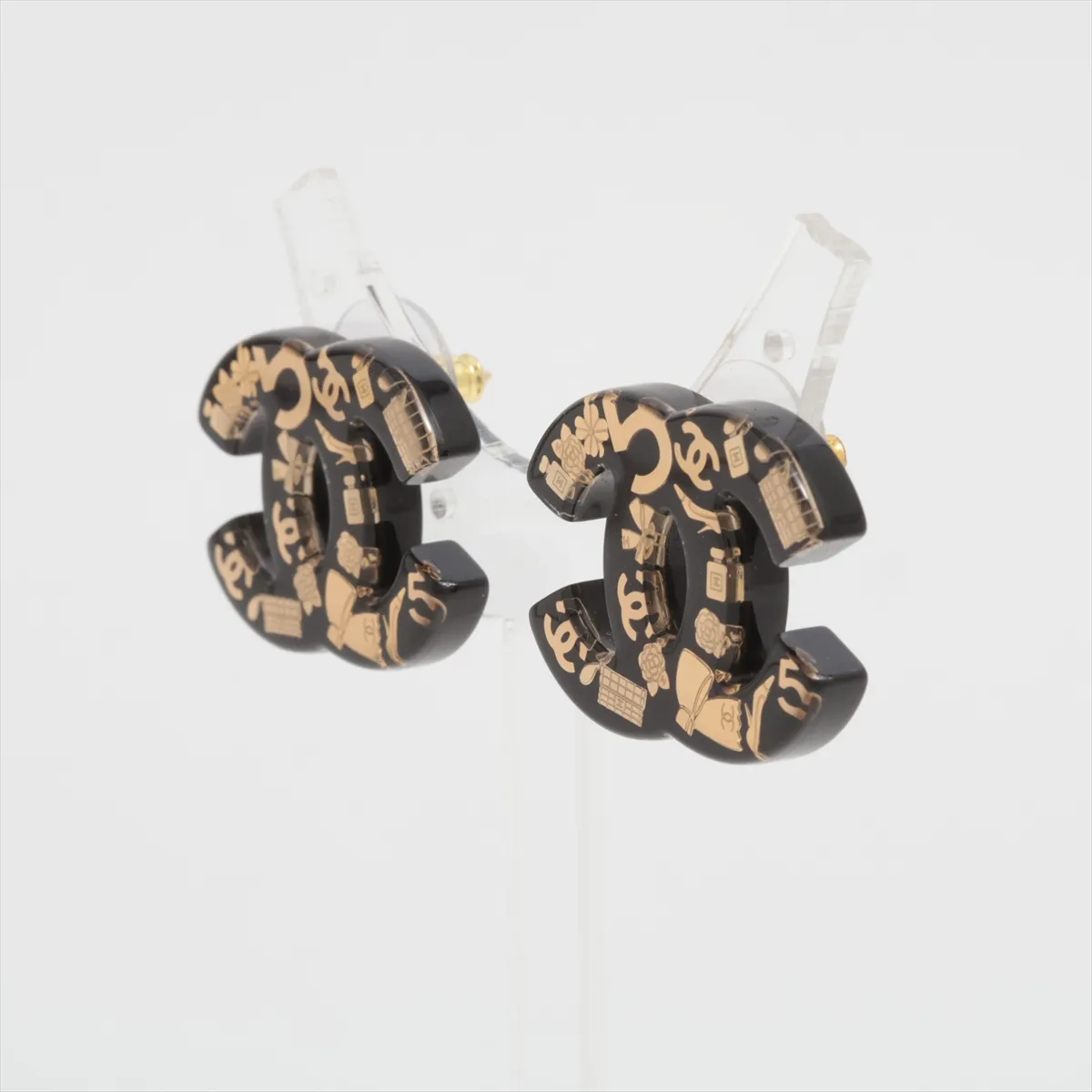 Cocomark Icon D23B Earrings (for both ears) Resin x GP Black Thread — view 3