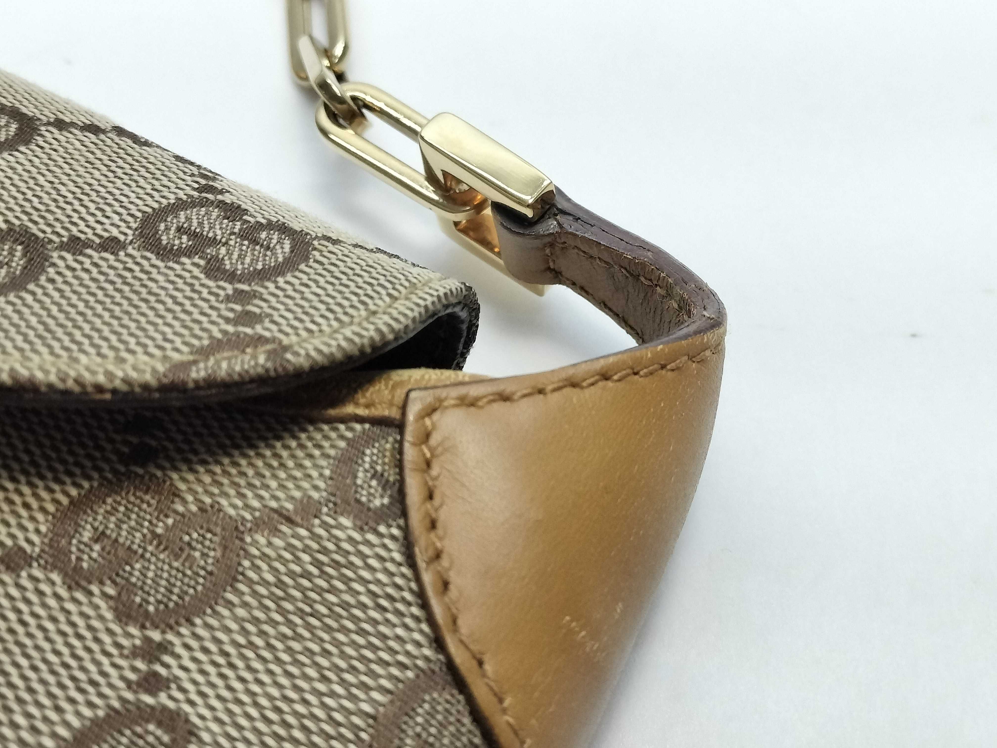 GG Canvas 001 4113 002113 Lion Chain Shoulder Bag — view 7