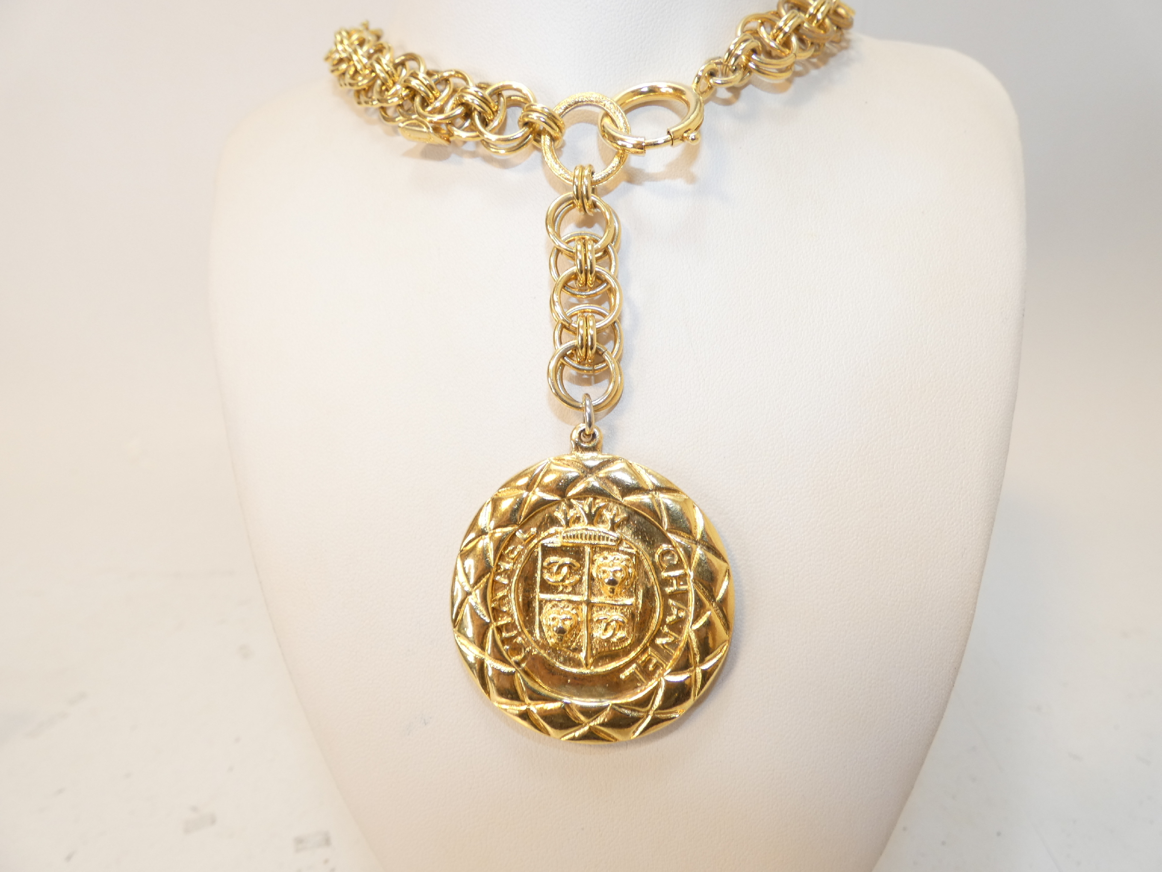 Lion Coco Circle GP Belt Necklace