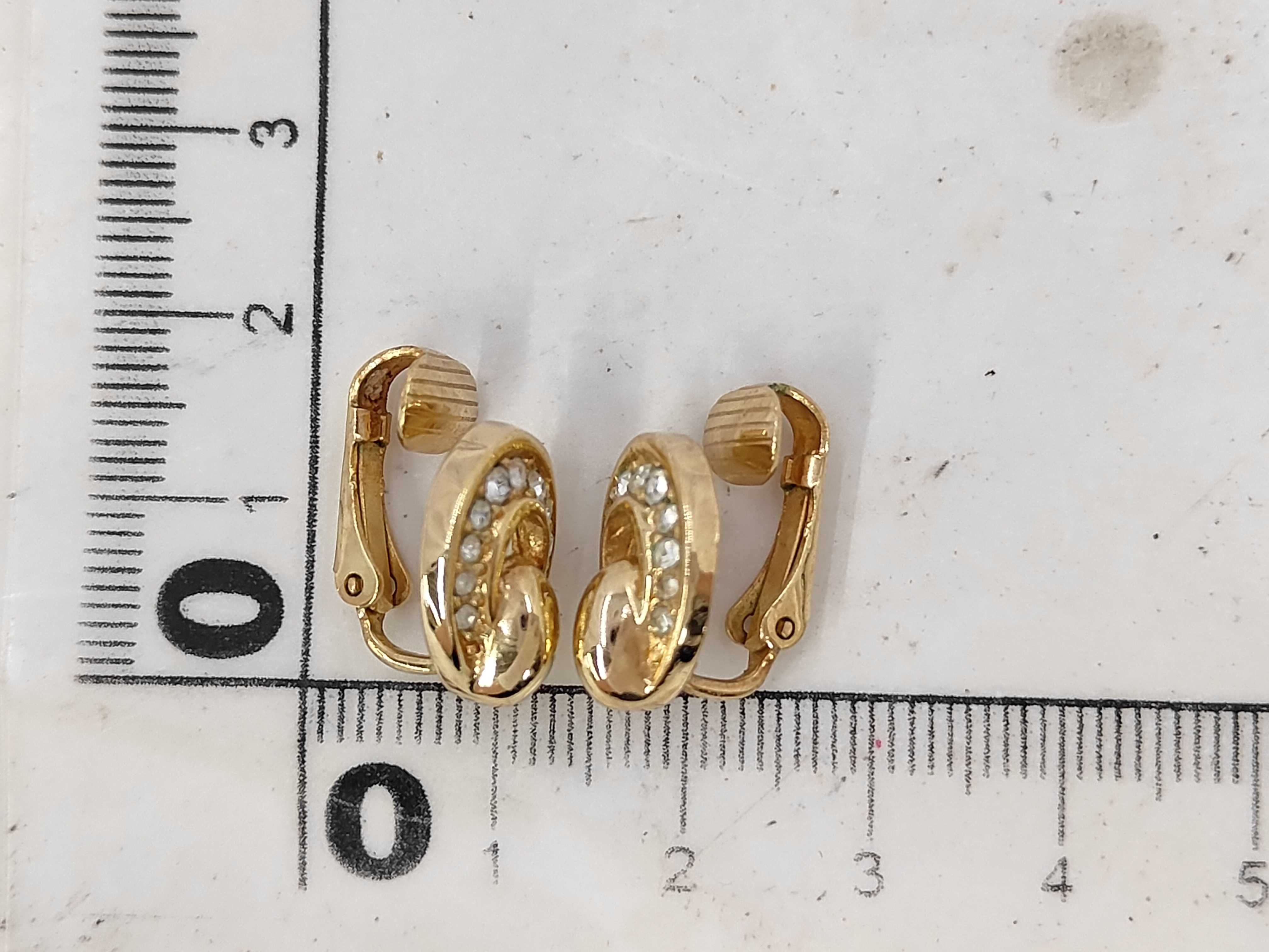 Horseshoe Rhinestone Gold (YG) Earrings — view 6