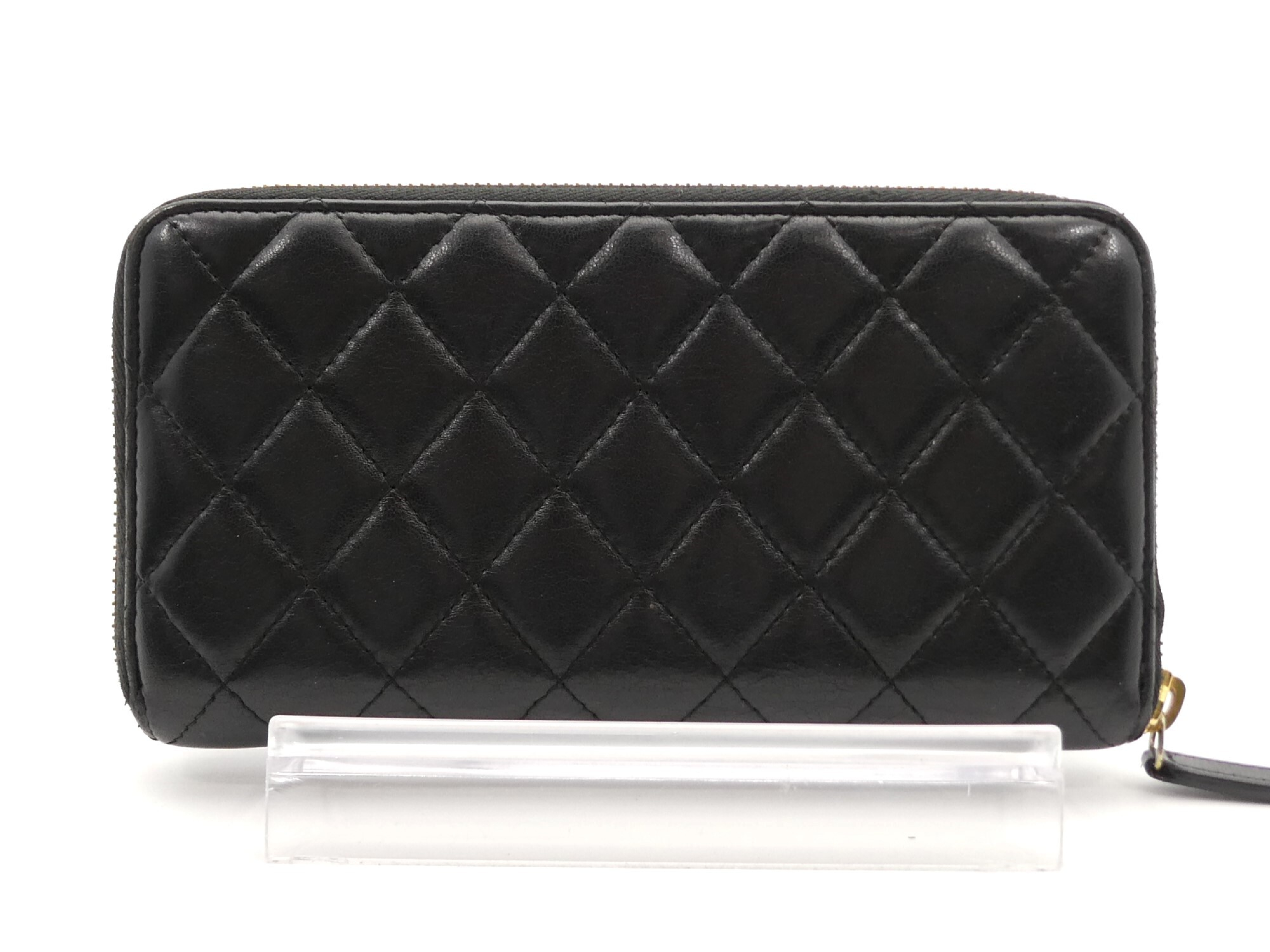 Matelassé Coco Mark Round Zip Wallet — view 2