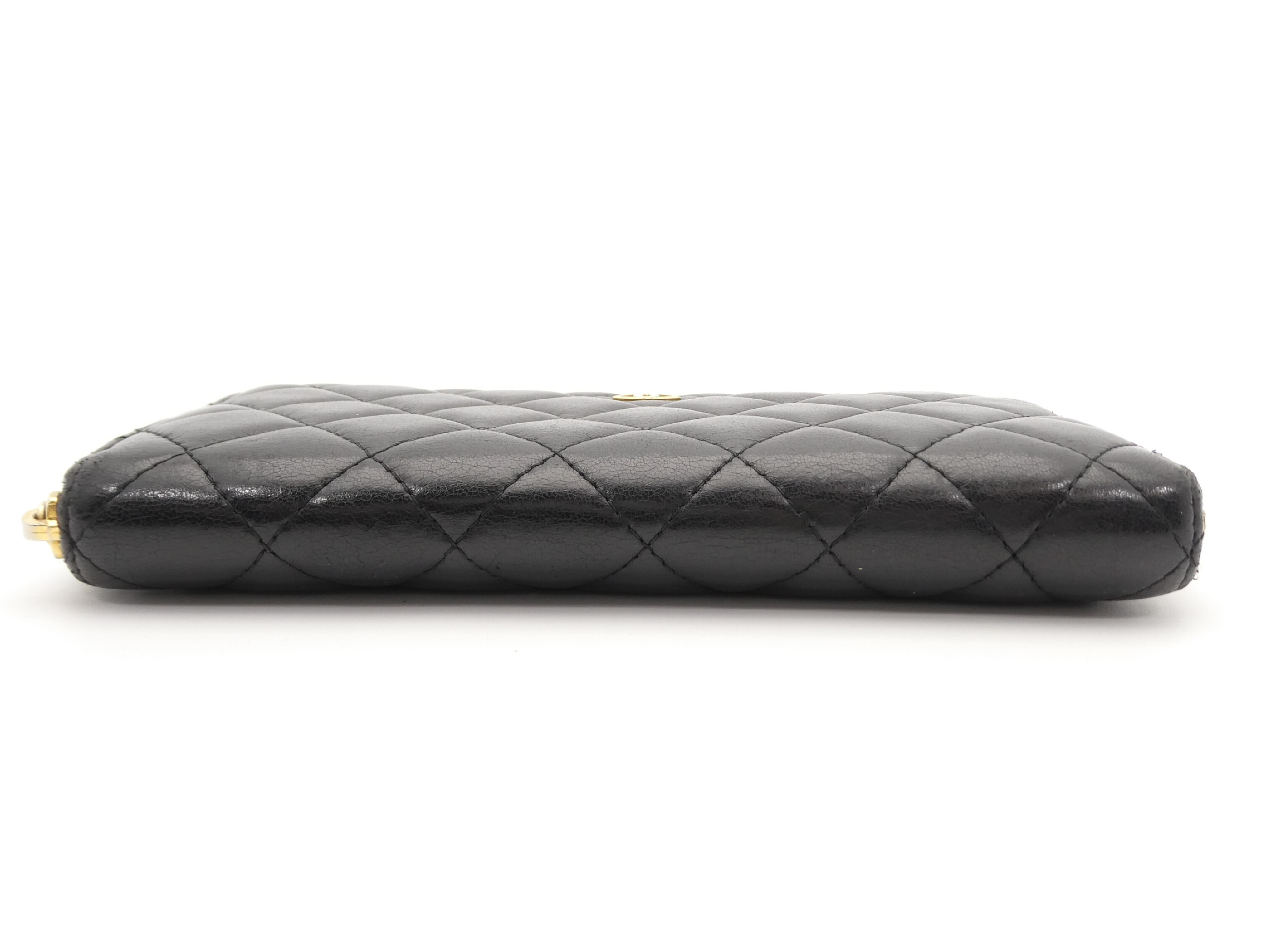Matelassé Coco Mark Round Zip Wallet — view 5