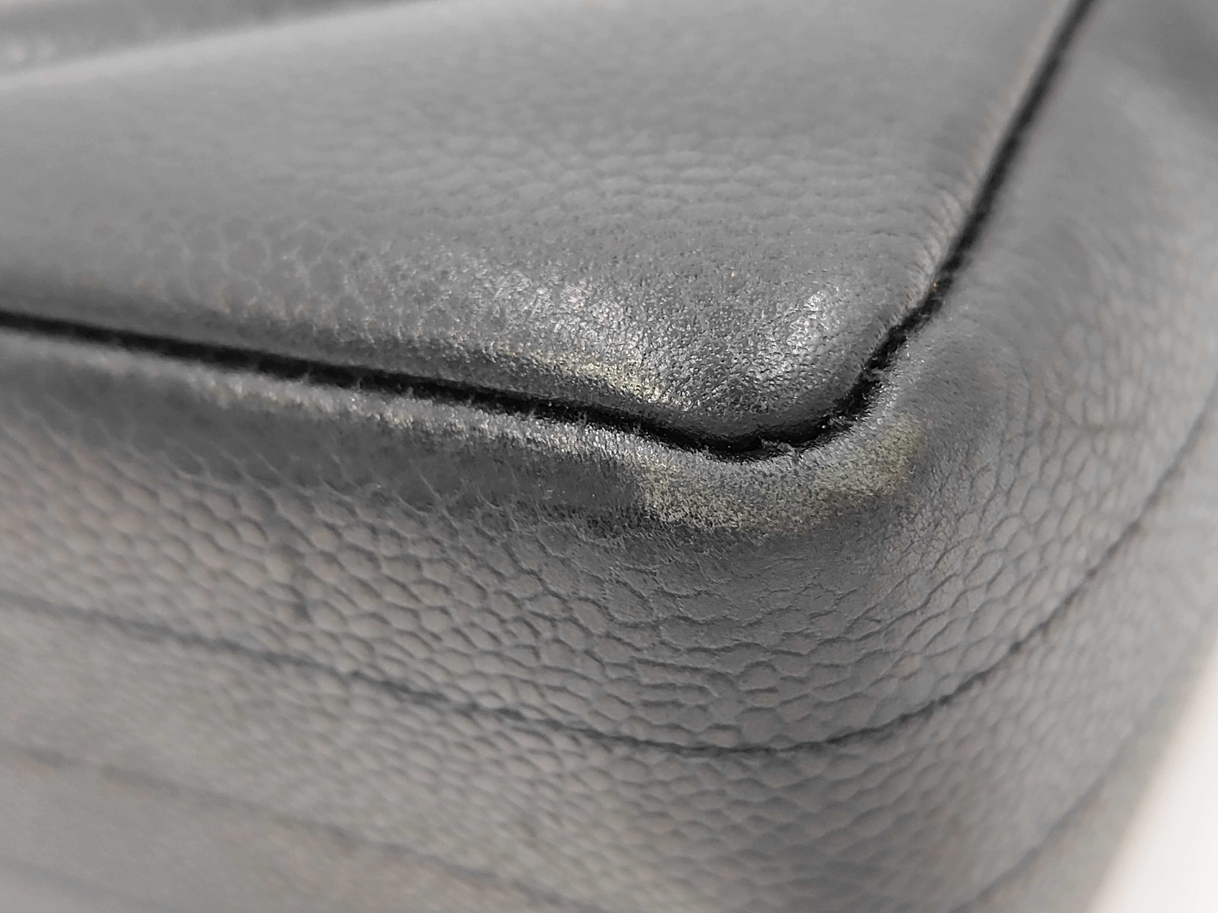 Caviar Skin Black Shoulder Bag — view 5