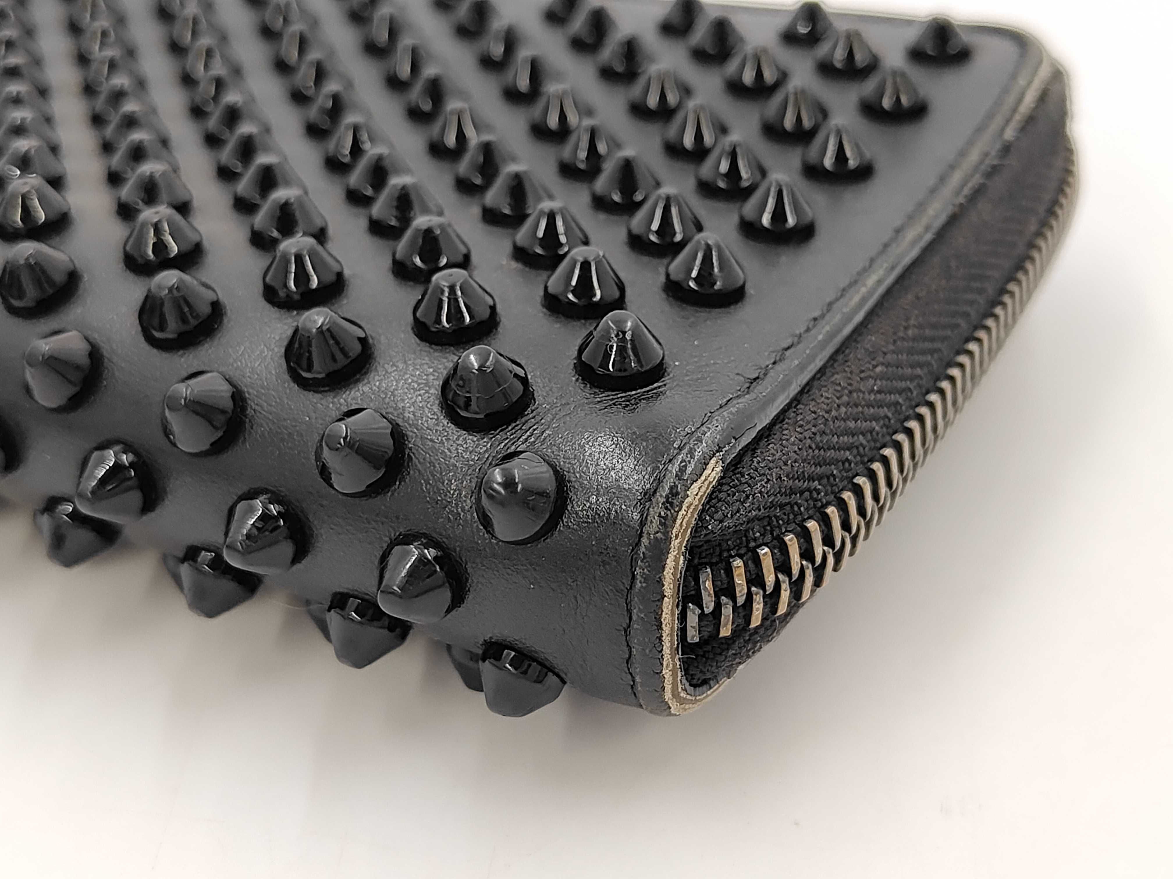 wallet — view 2