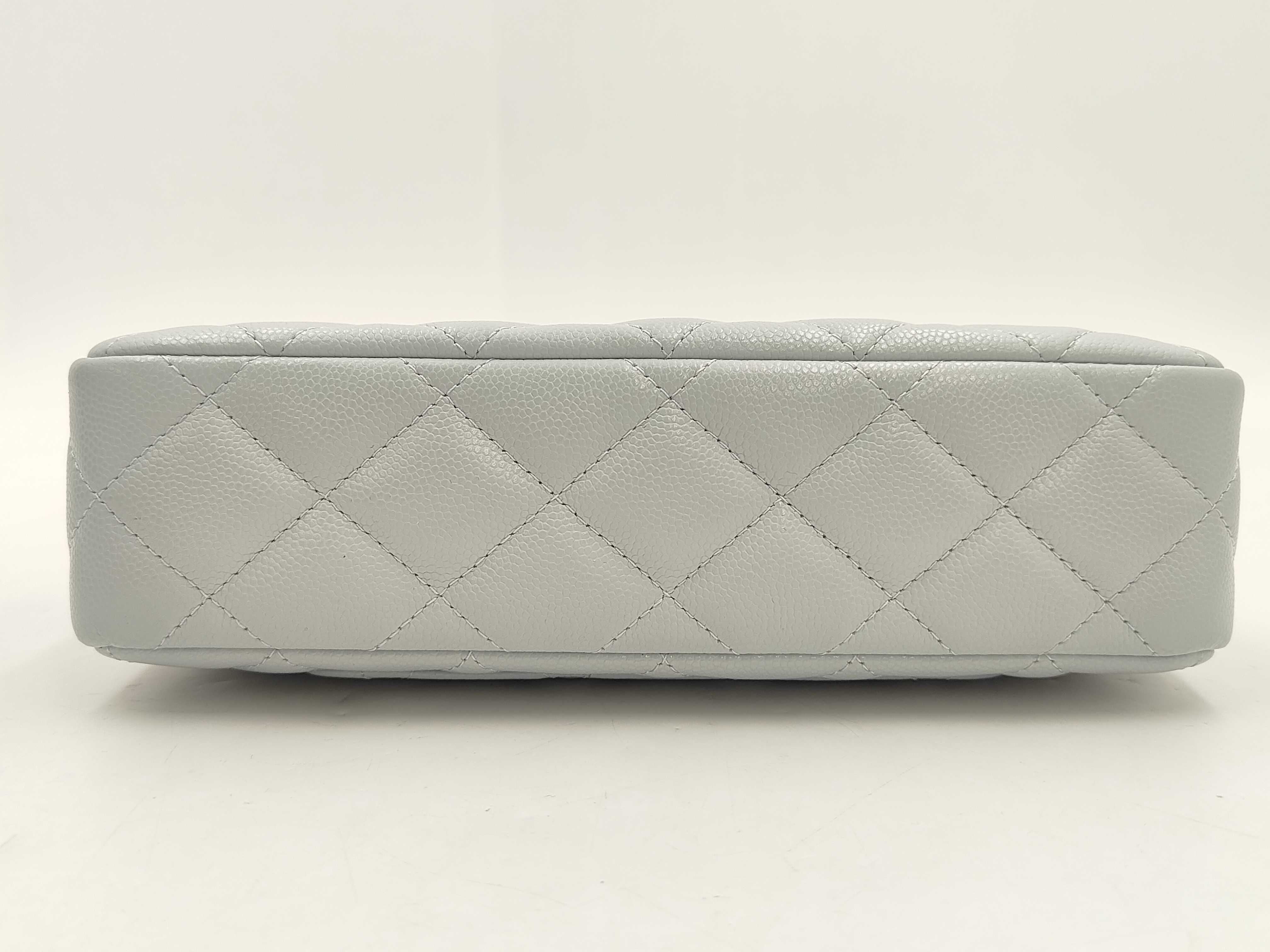 Star Coco Mark Caviar Chain Shoulder Bag (Random Number) — view 6