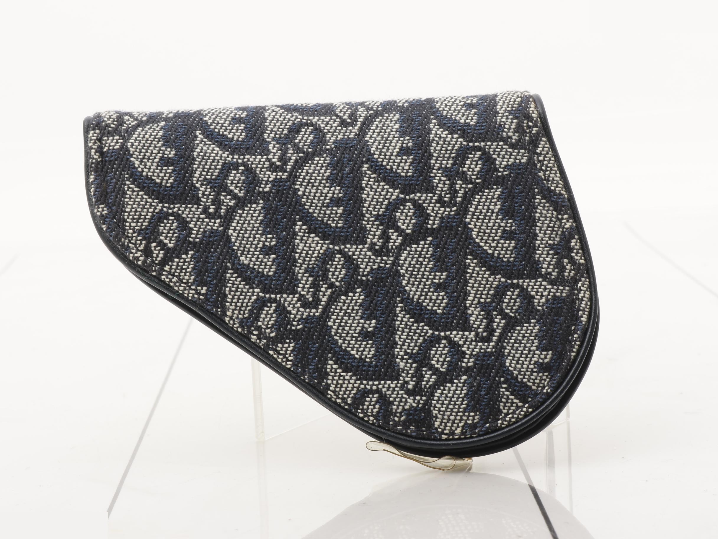 Trotter Coin Case — view 2