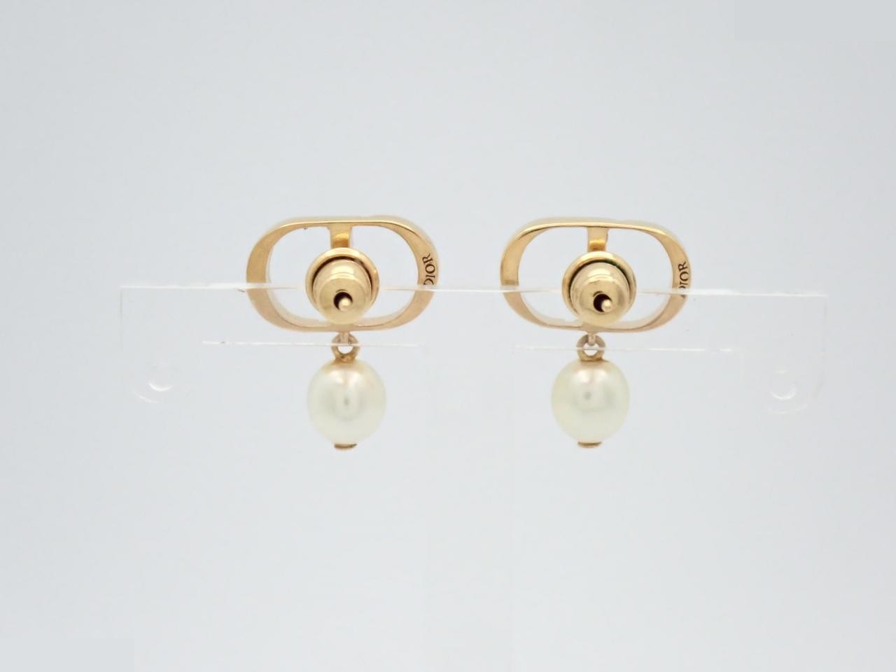 Gold earrings — view 2