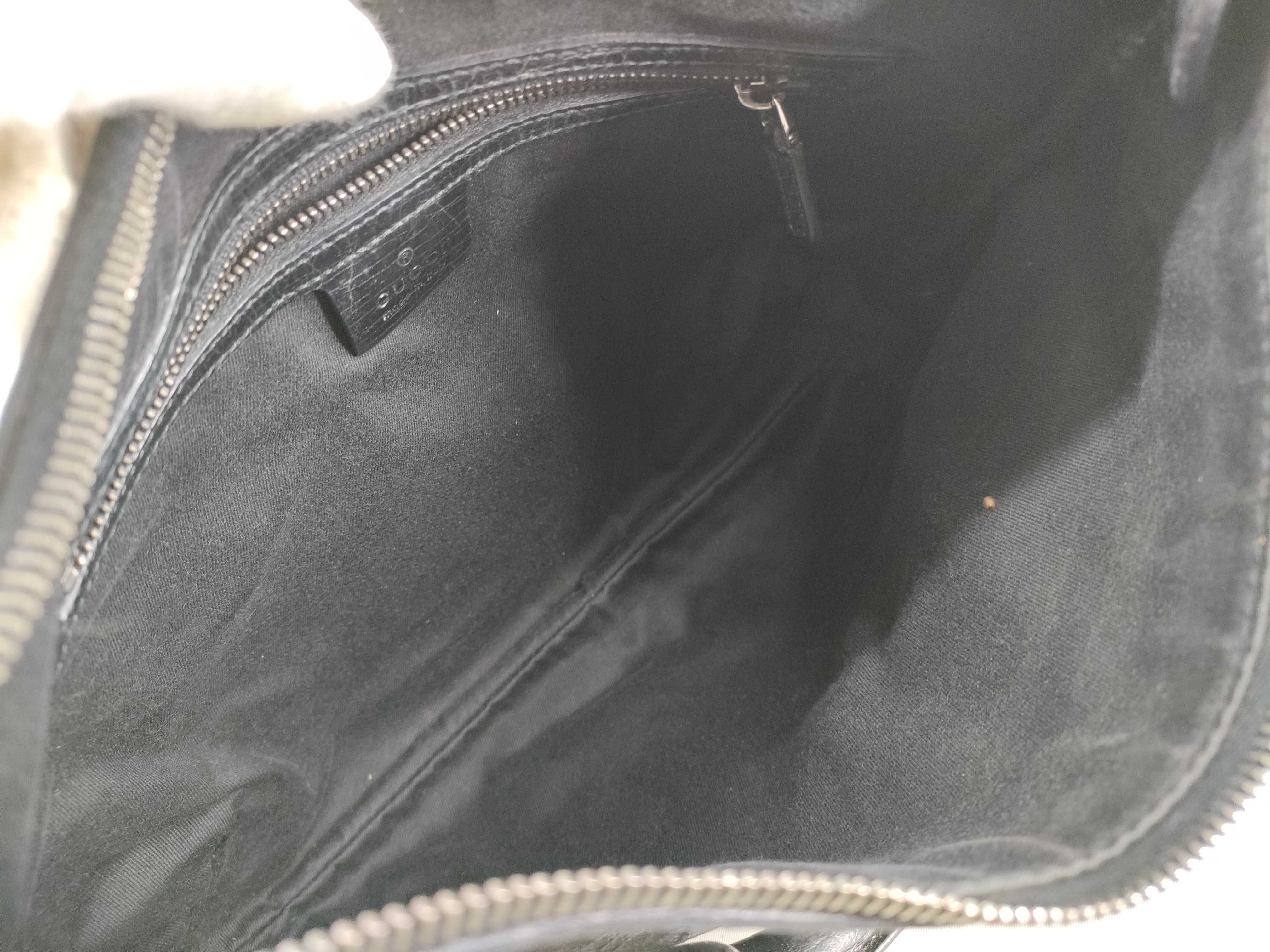 GG Canvas Horsebit Hobo One-Shoulder Bag — view 9