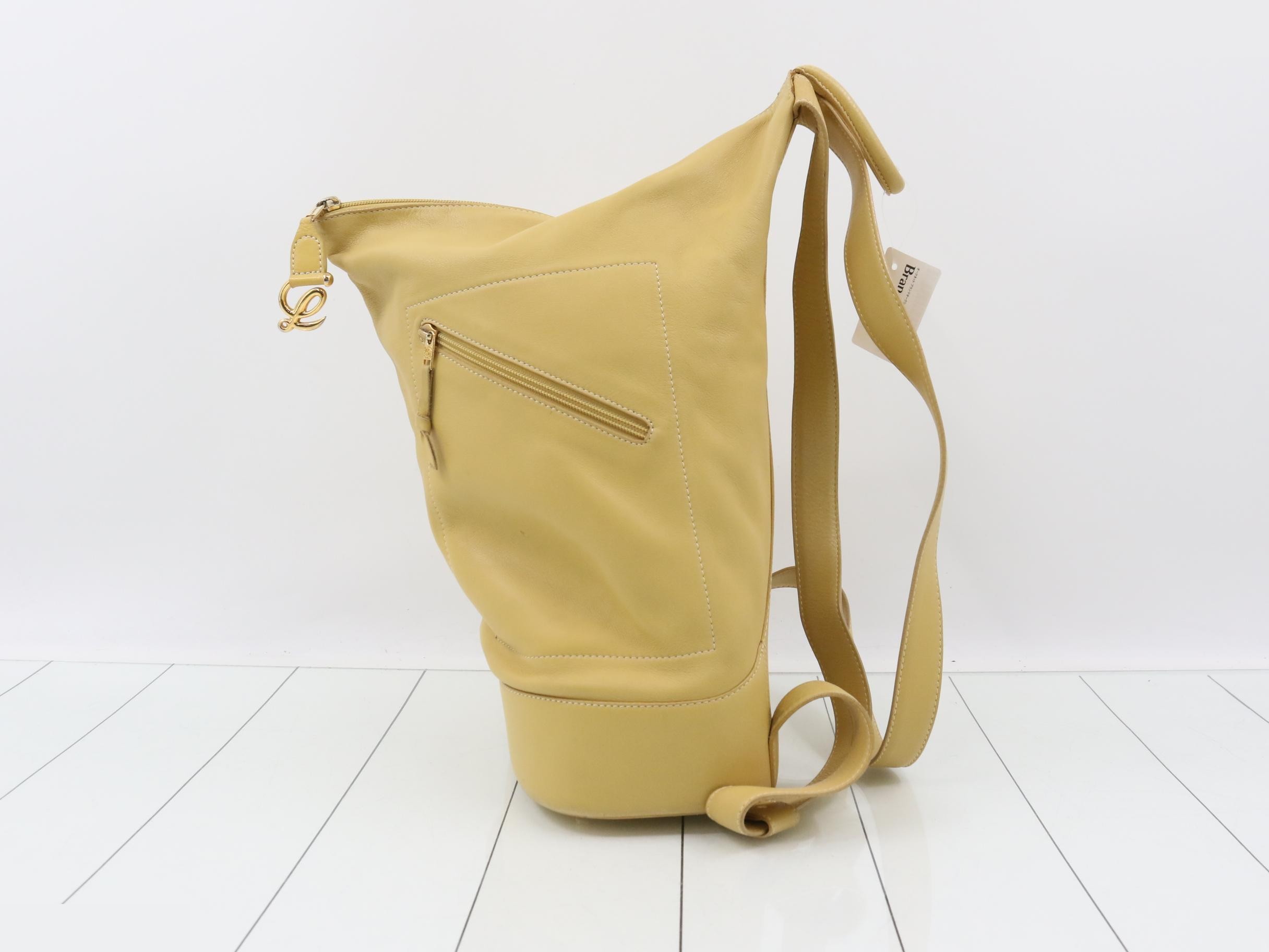 Anton Backpack, Leather, Beige — view 3