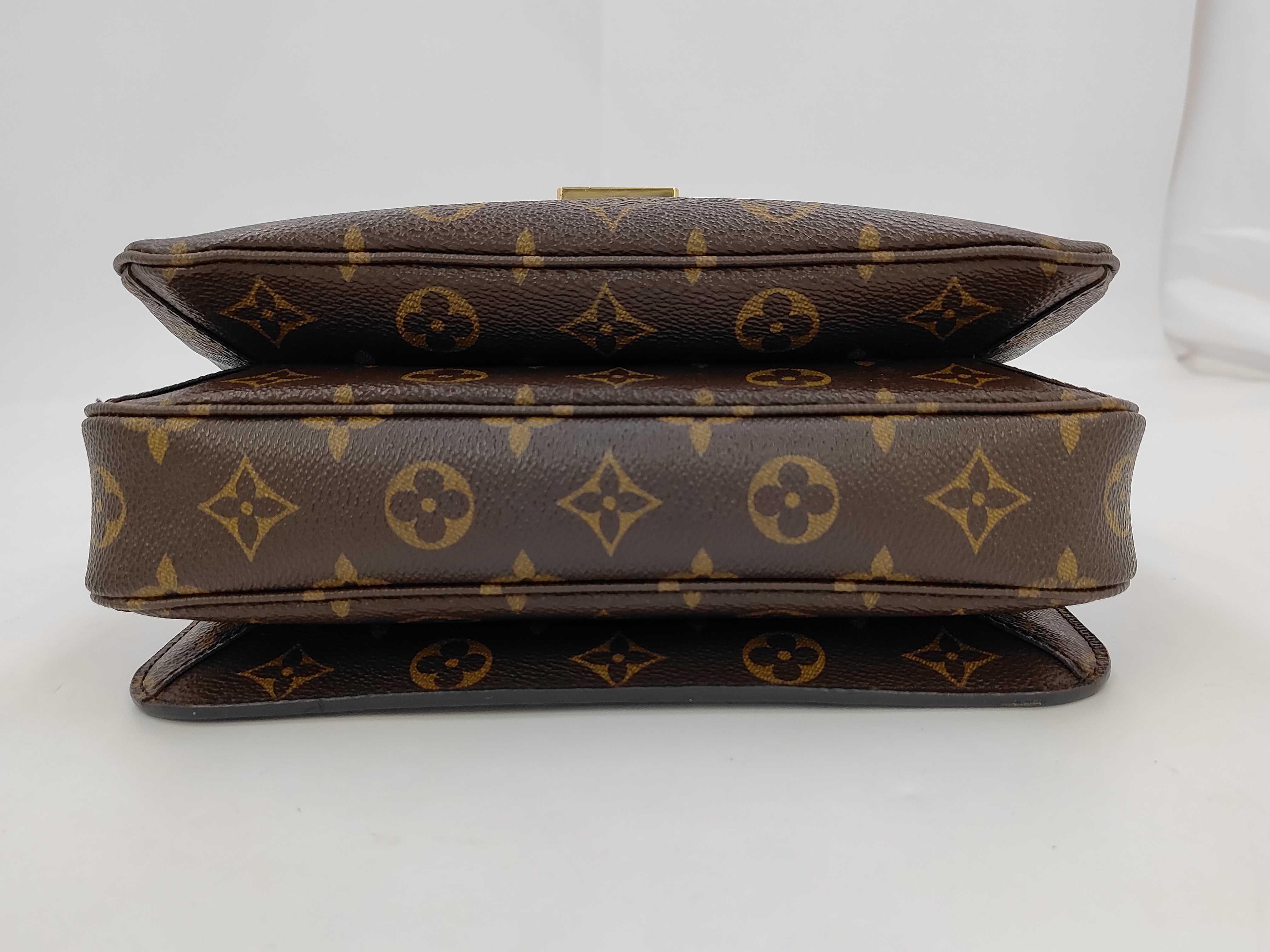 Monogram Pochette Metis MM M44875 DU0186 Shoulder Bag with Strap — view 3