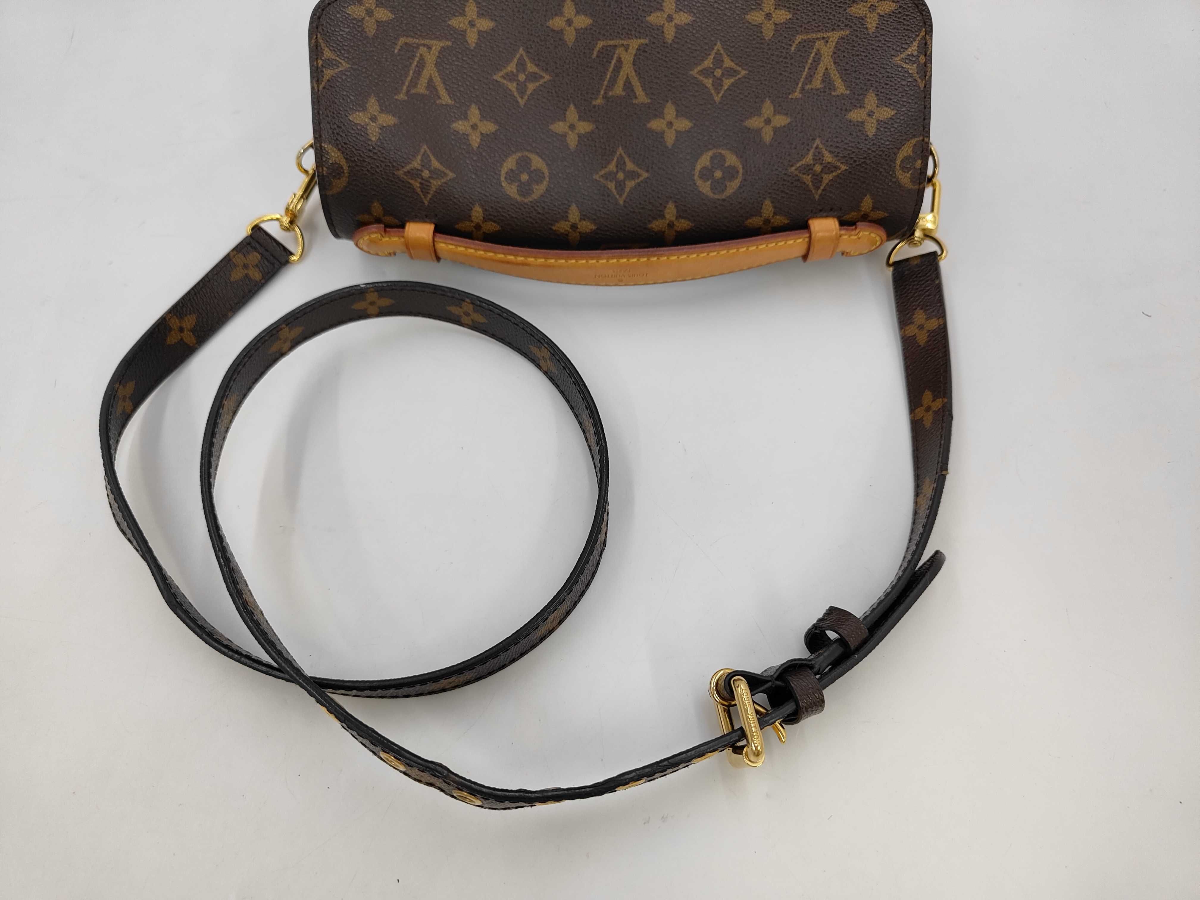 Monogram Pochette Metis MM M44875 DU0186 Shoulder Bag with Strap — view 5