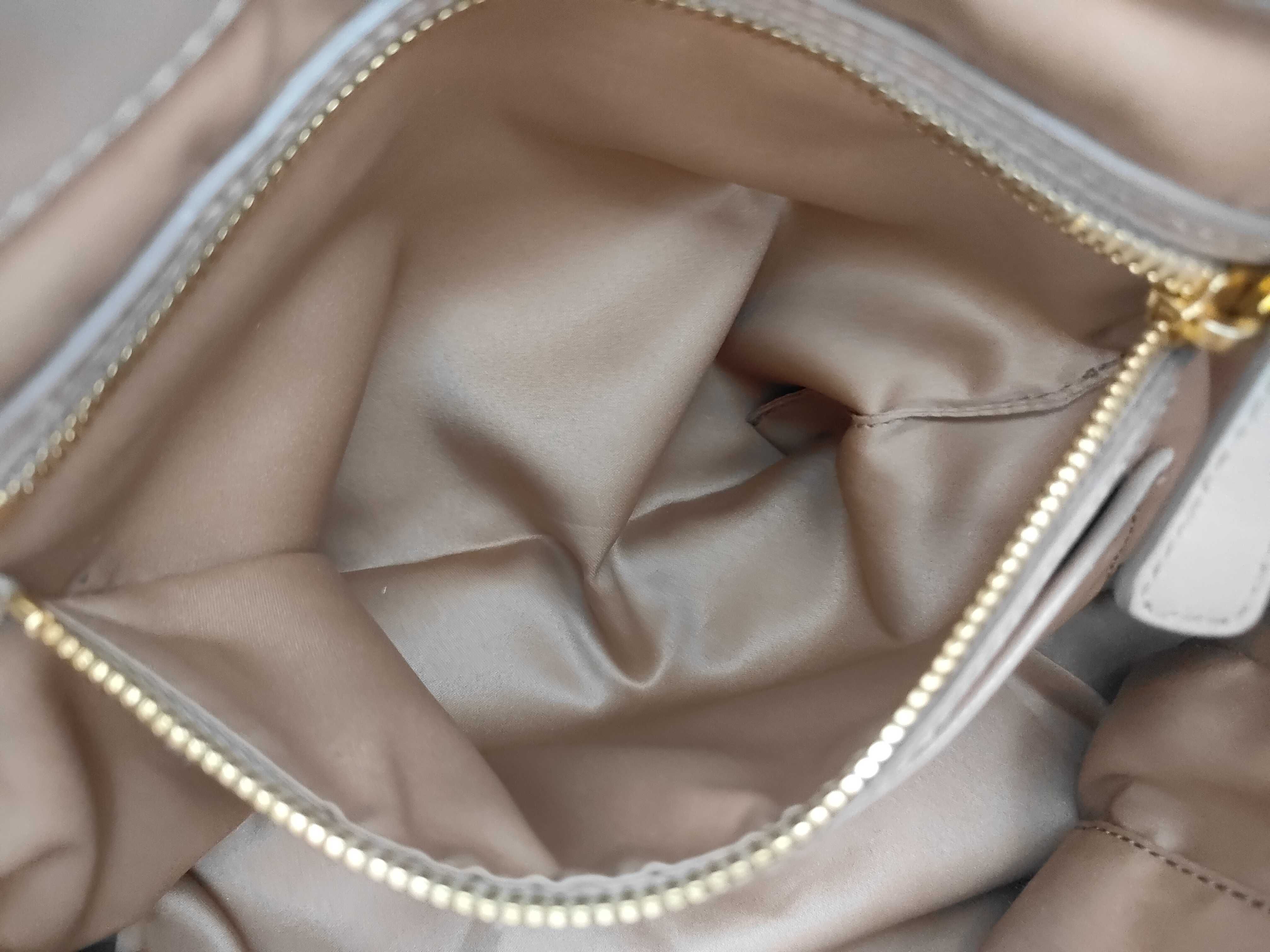 Matelassé 2-way Shoulder Bag — view 9