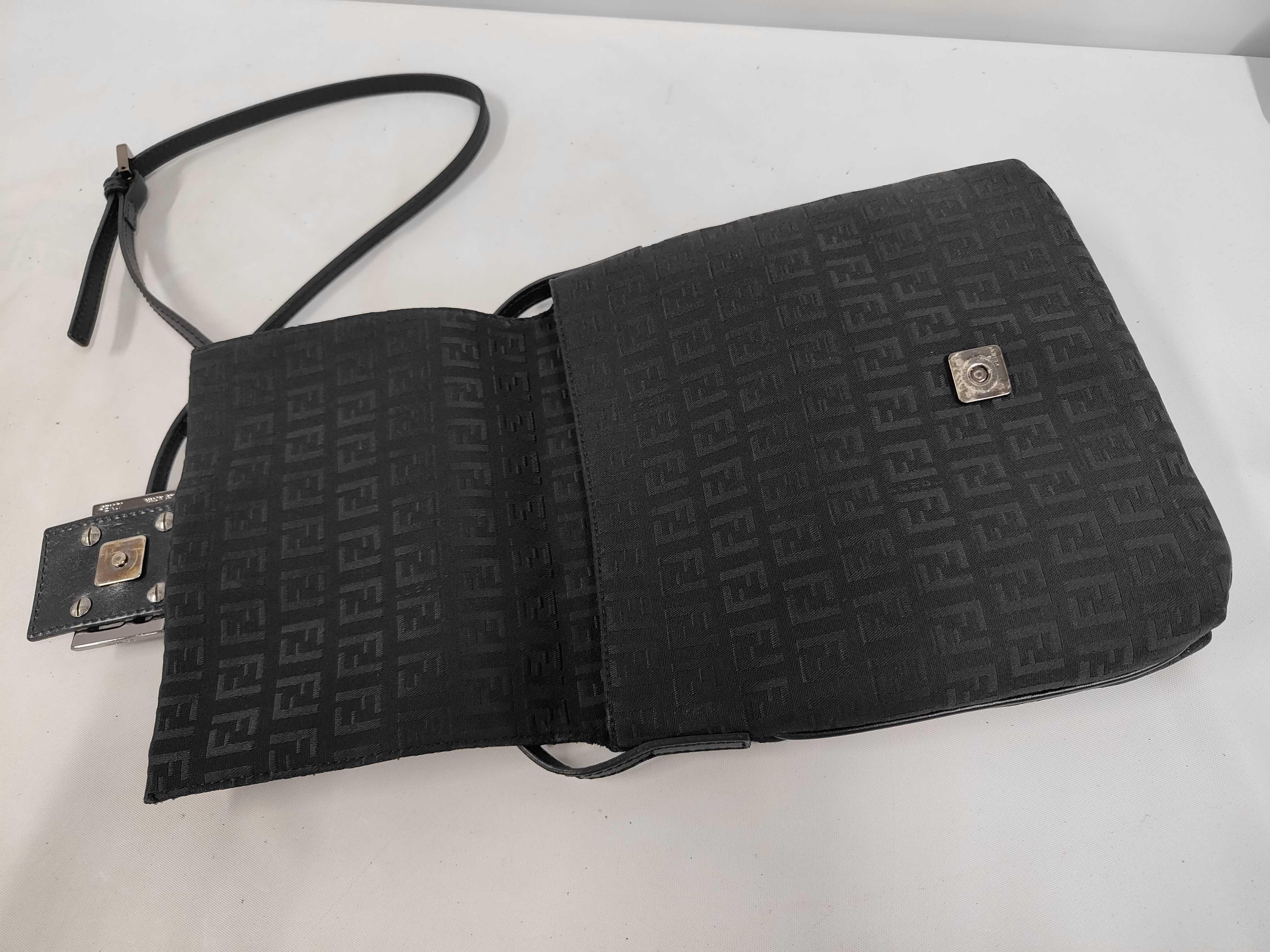 8BT075 Zucchino Shoulder Bag, Half Flap, Vertical, Canvas, Black Shoulder Bag — view 8
