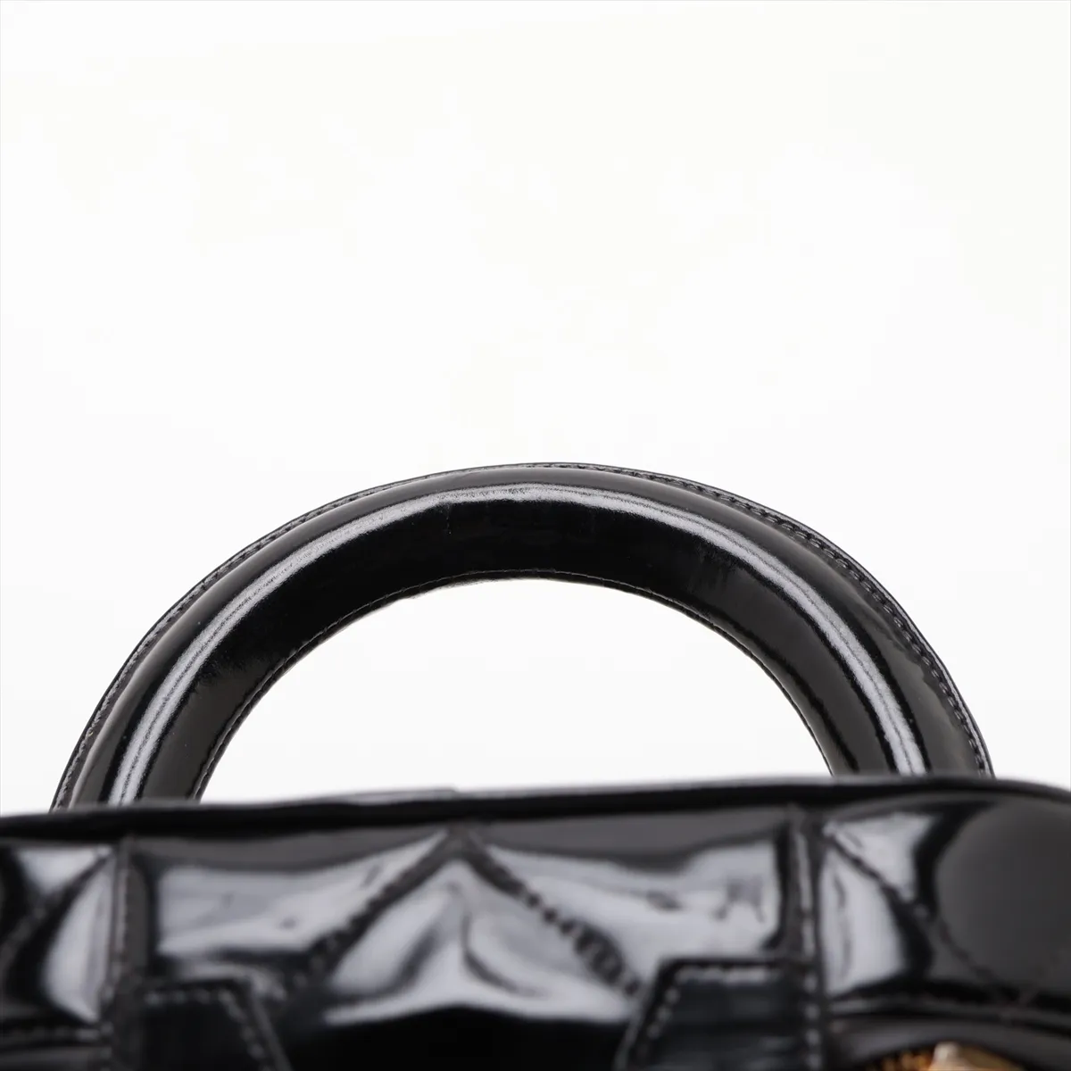 Matelassé Patent Leather Vanity Bag, Black with Gold Hardware, 4875014, Series 4 — view 6