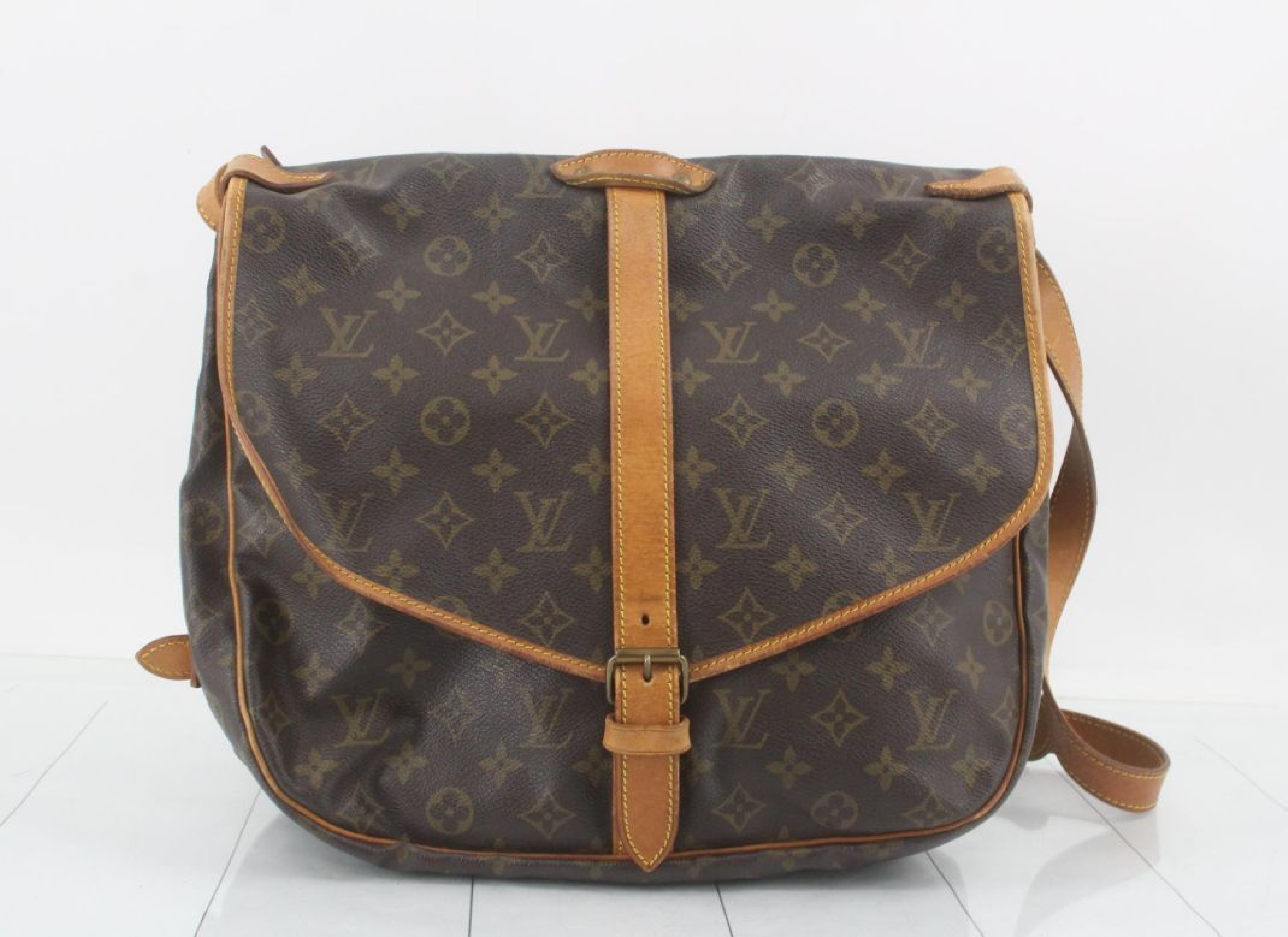 Saumur 35 Shoulder Bag