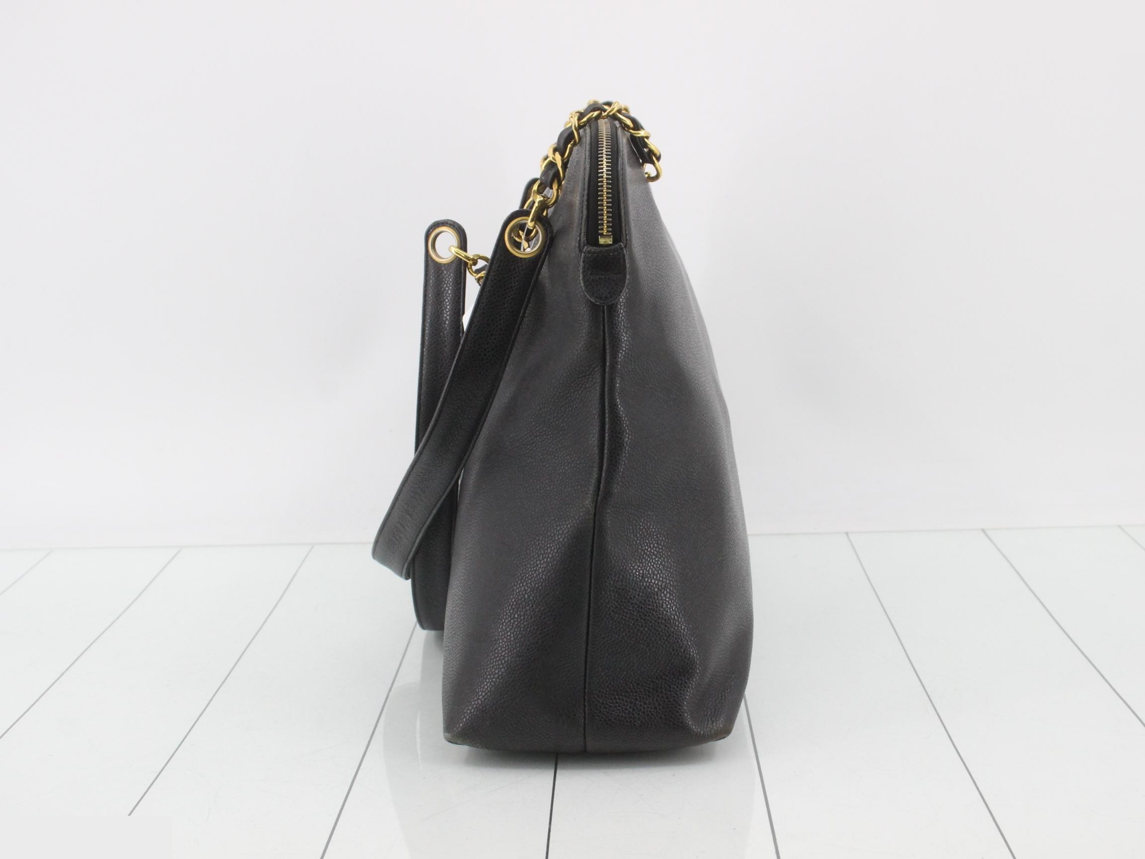 Caviar skin shoulder bag — view 3