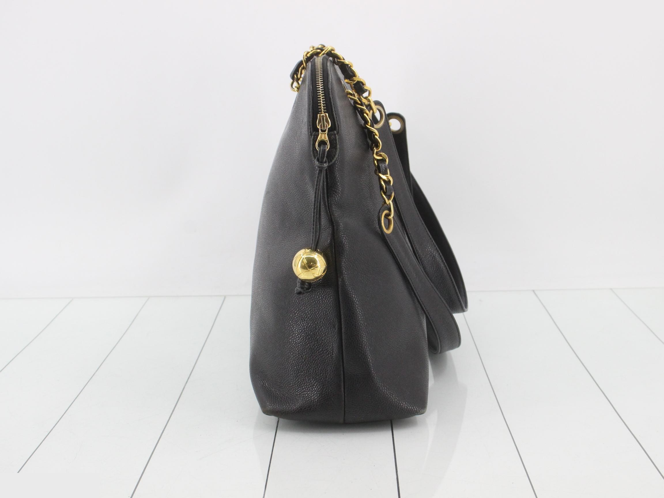 Caviar skin shoulder bag — view 4