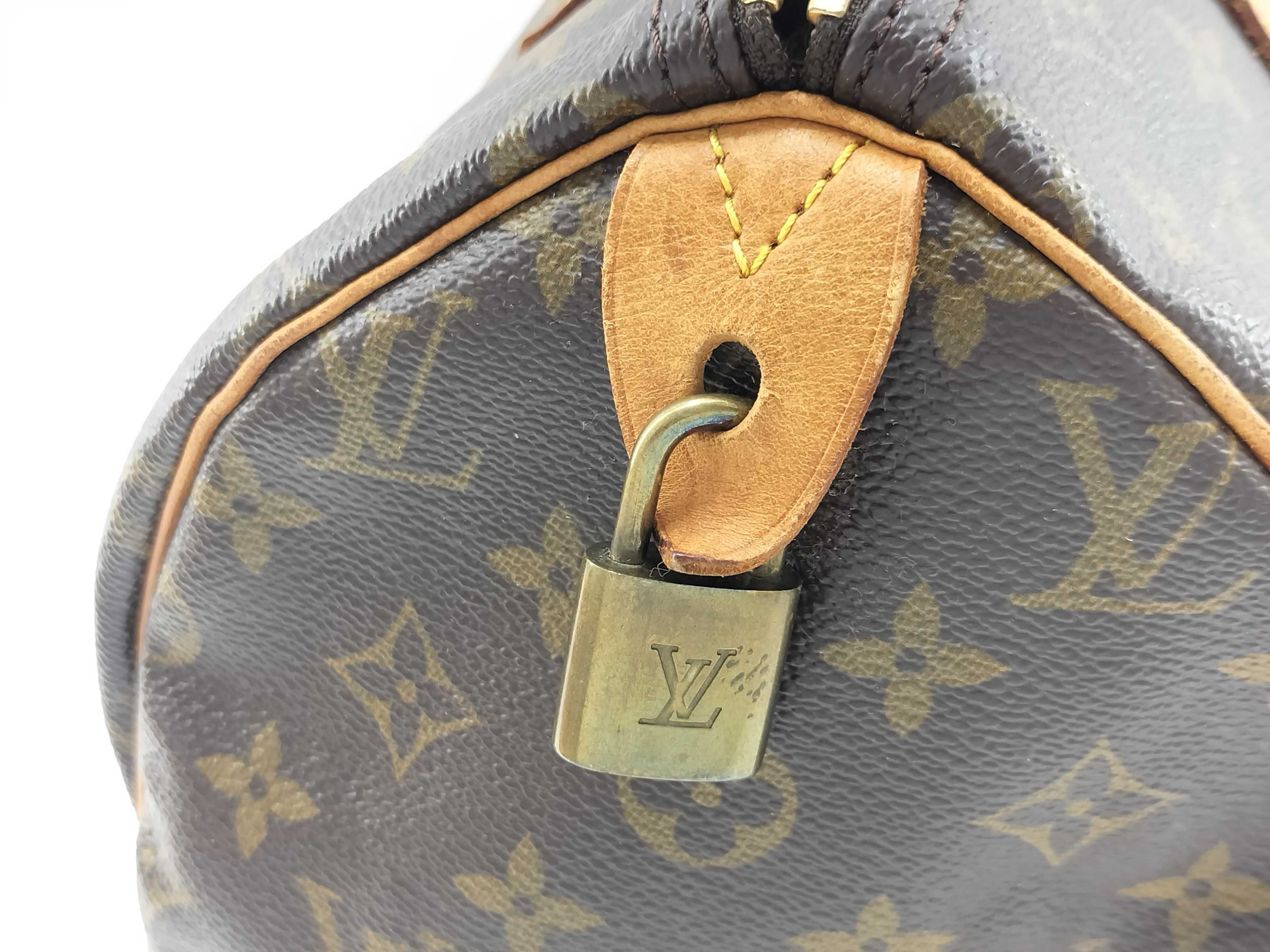 Monogram Louis Vuitton Speedy 30 Handbag — view 6