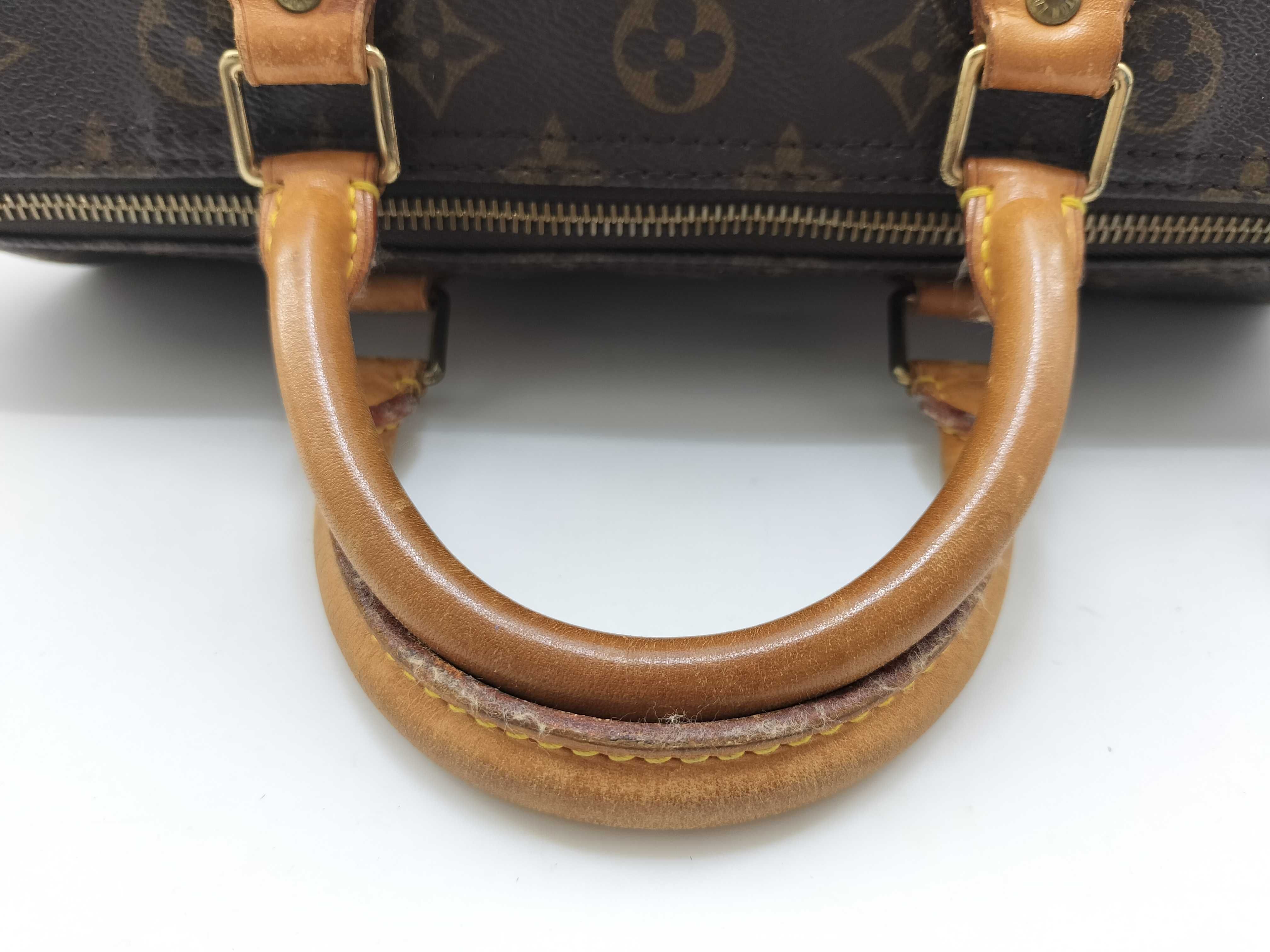 Monogram Louis Vuitton Speedy 30 Handbag — view 10