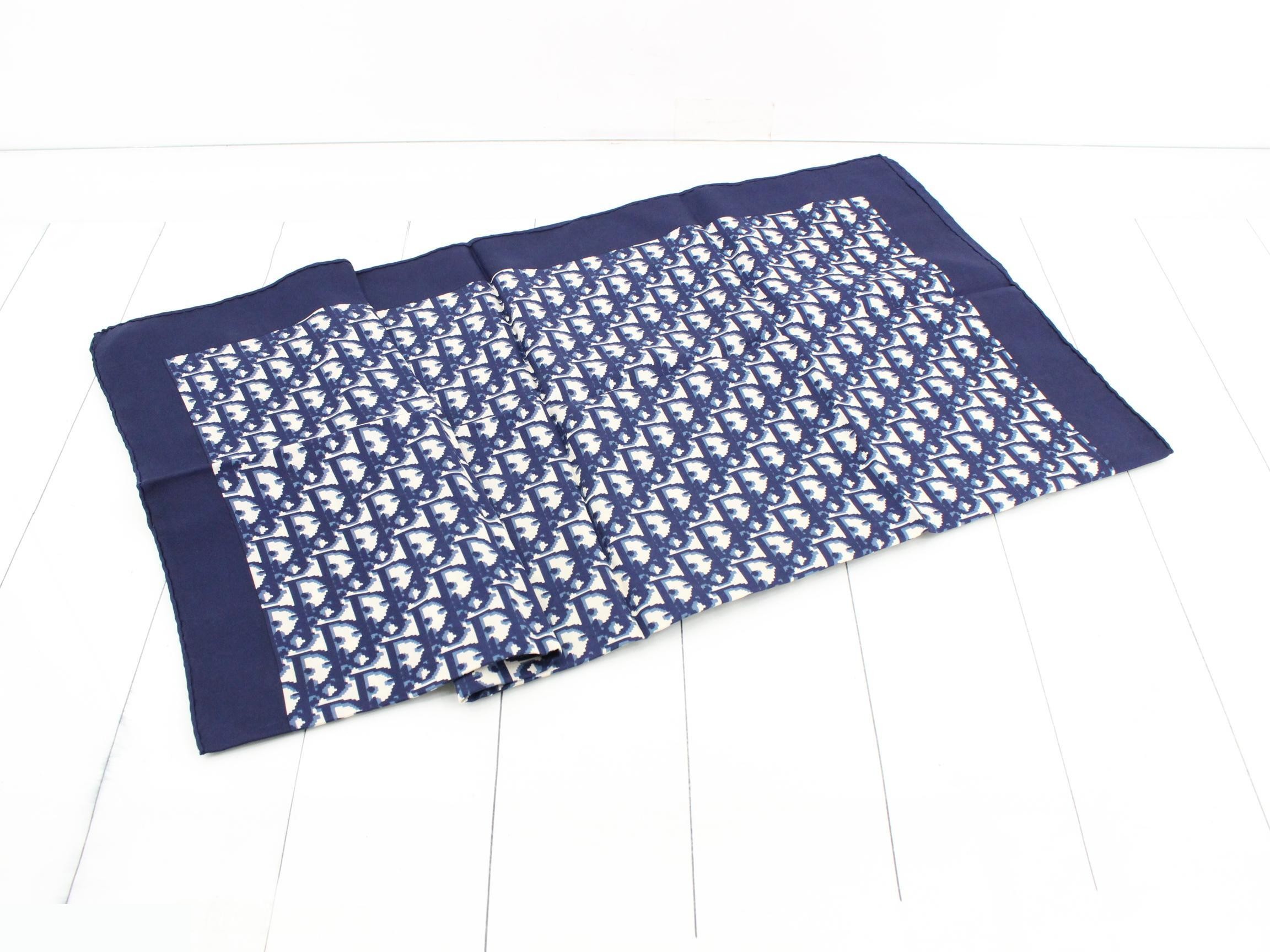 Trotter Scarf, Navy — view 3