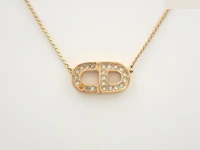 Other lines: Precious metals, necklaces, pendants, chain approximately 42cm