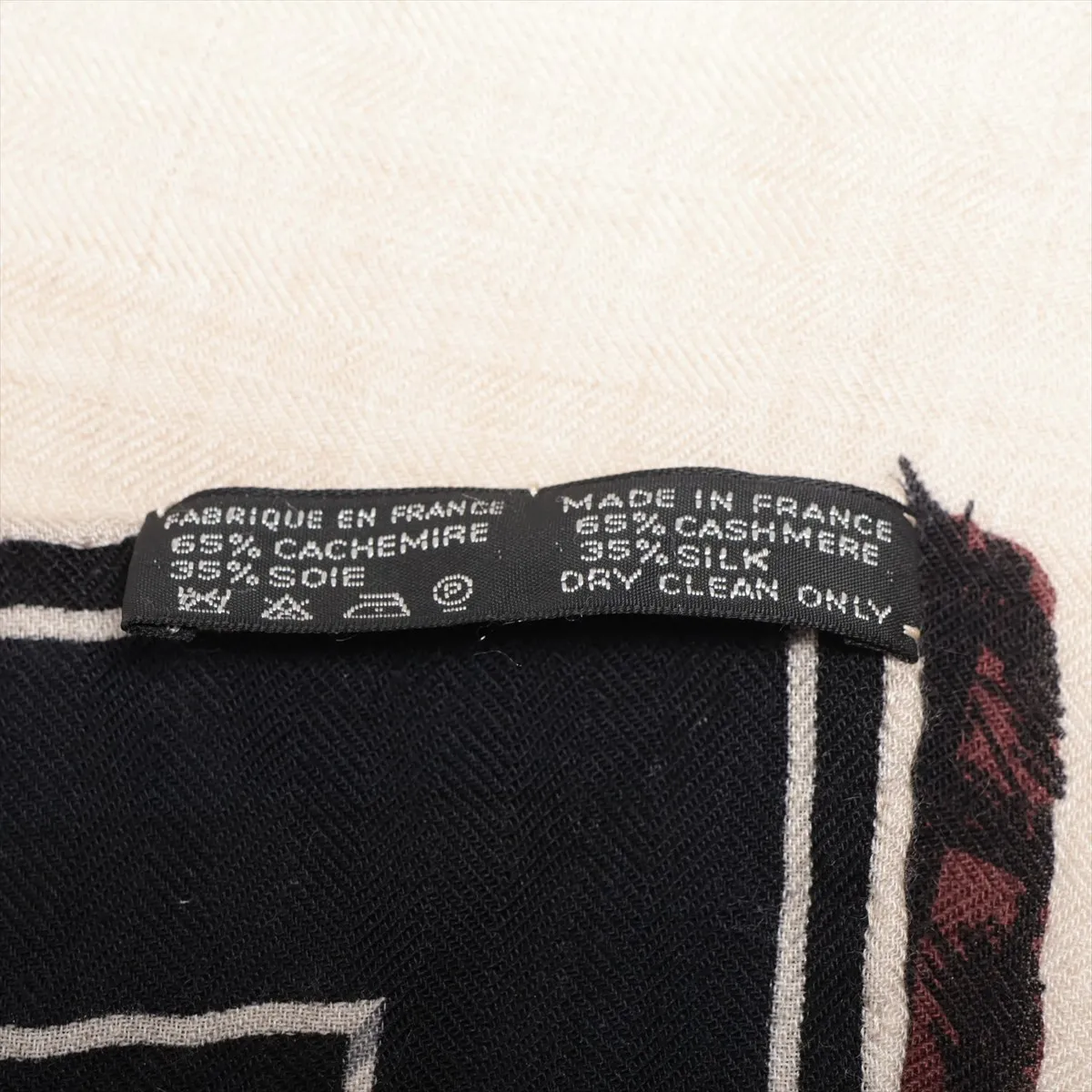 Carre 140 Editees par Racehorse Stole Cashmere x Silk Black x Beige Thread — view 6