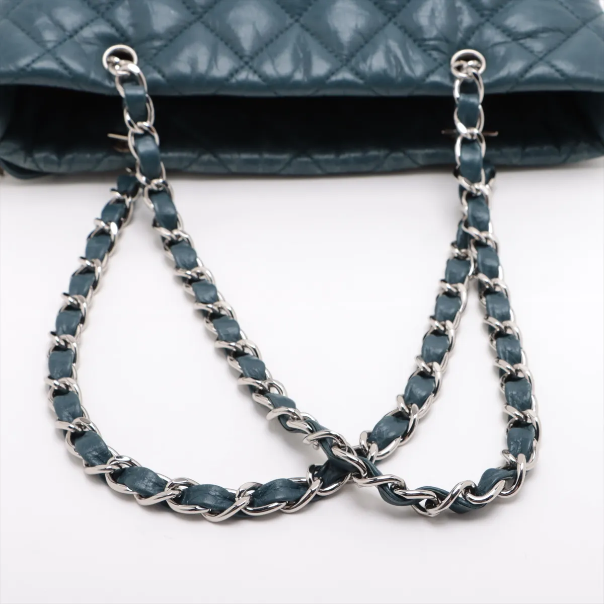 Matelasse Vintage Calf Chain Shoulder Bag Blue Silver Hardware 11384915 11th Series — view 5