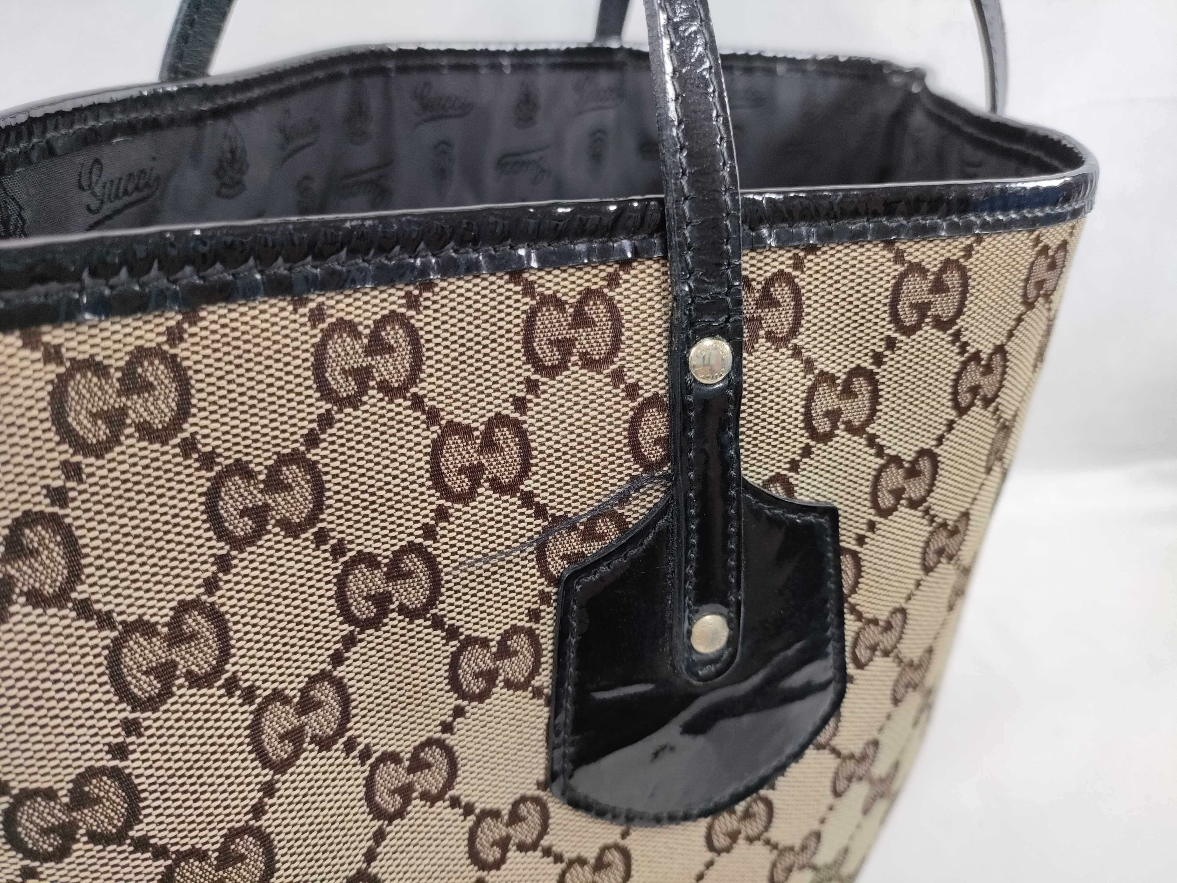 GG Canvas Tote Bag 211976 Charm Tote Bag — view 4