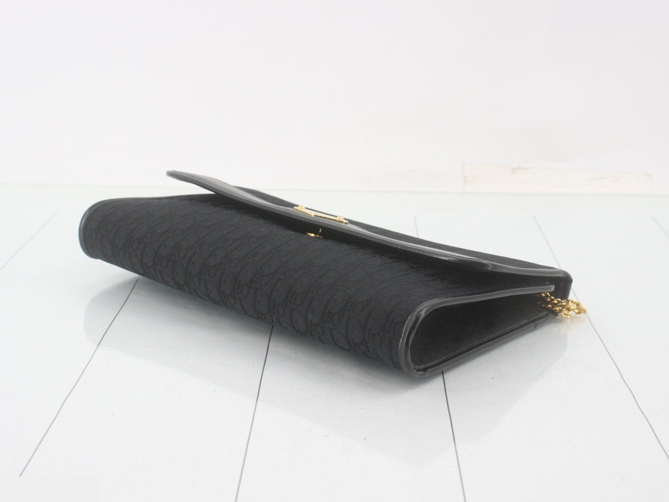 Trotter Chain Shoulder Bag — view 6