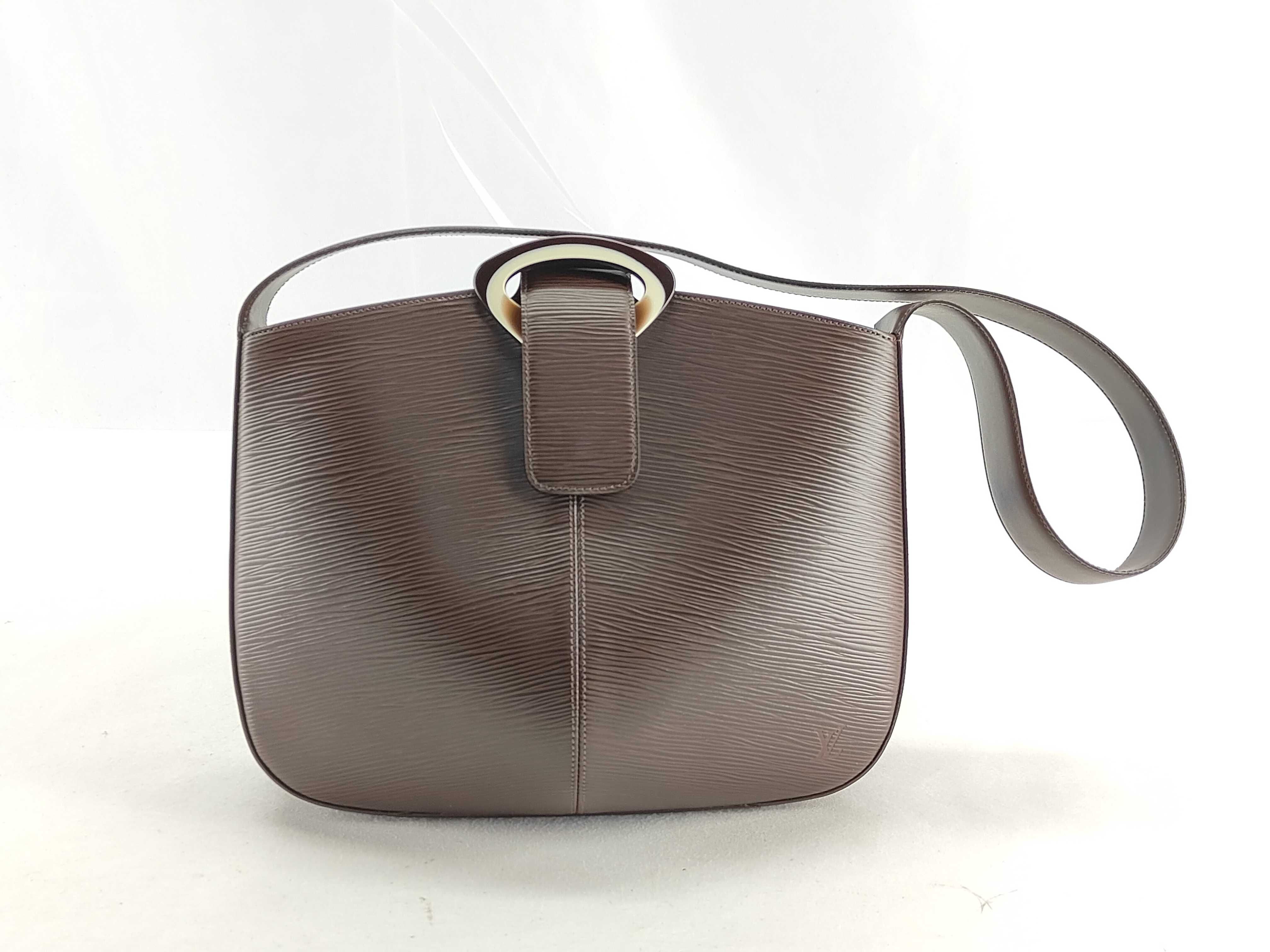 Epi Leather Shoulder Bag TH1000