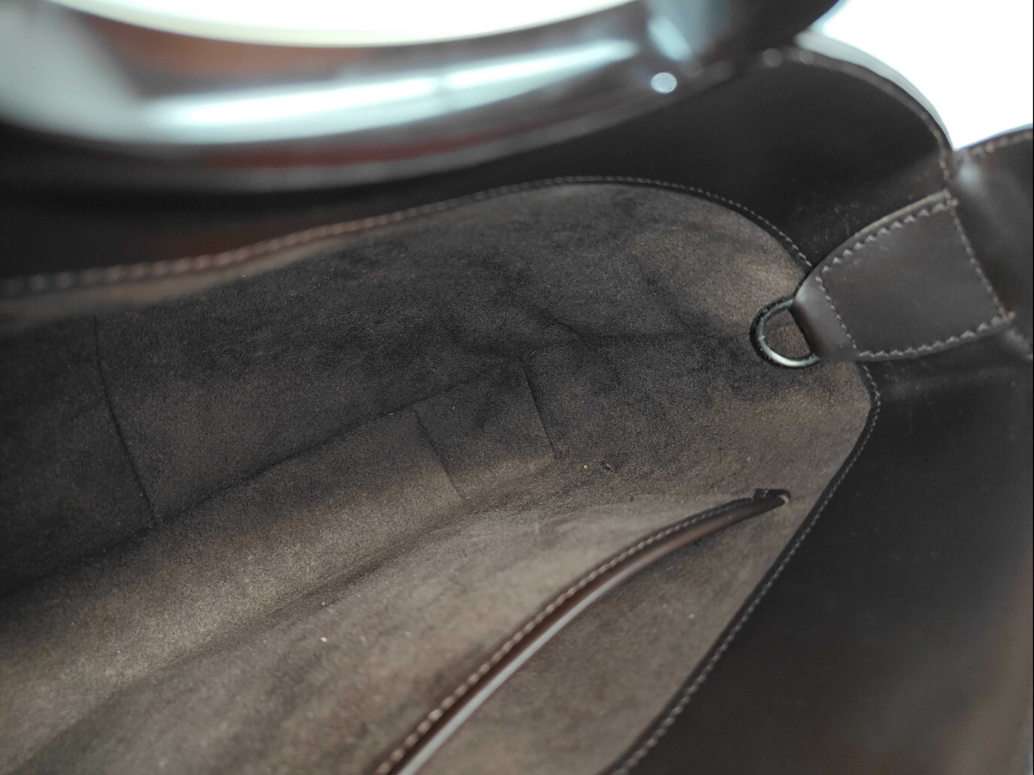 Epi Leather Shoulder Bag TH1000 — view 11