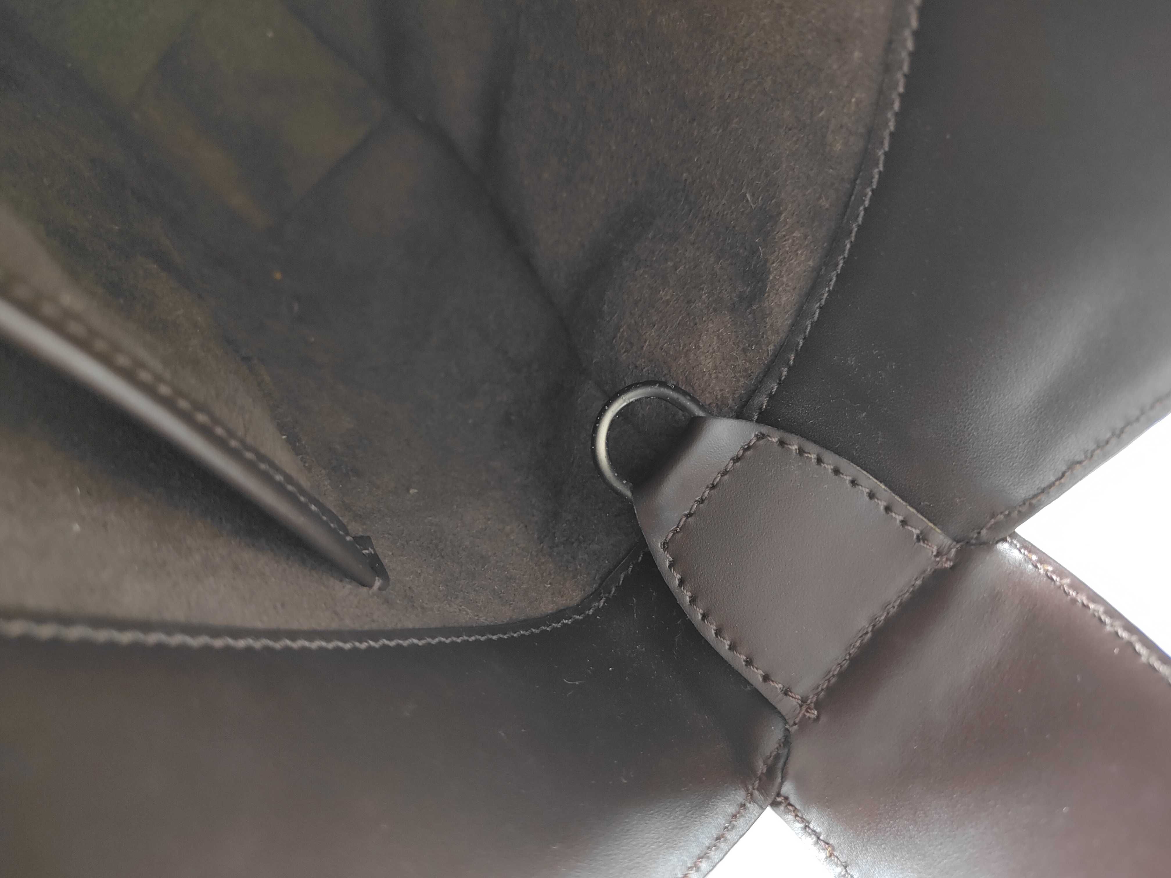 Epi Leather Shoulder Bag TH1000 — view 14