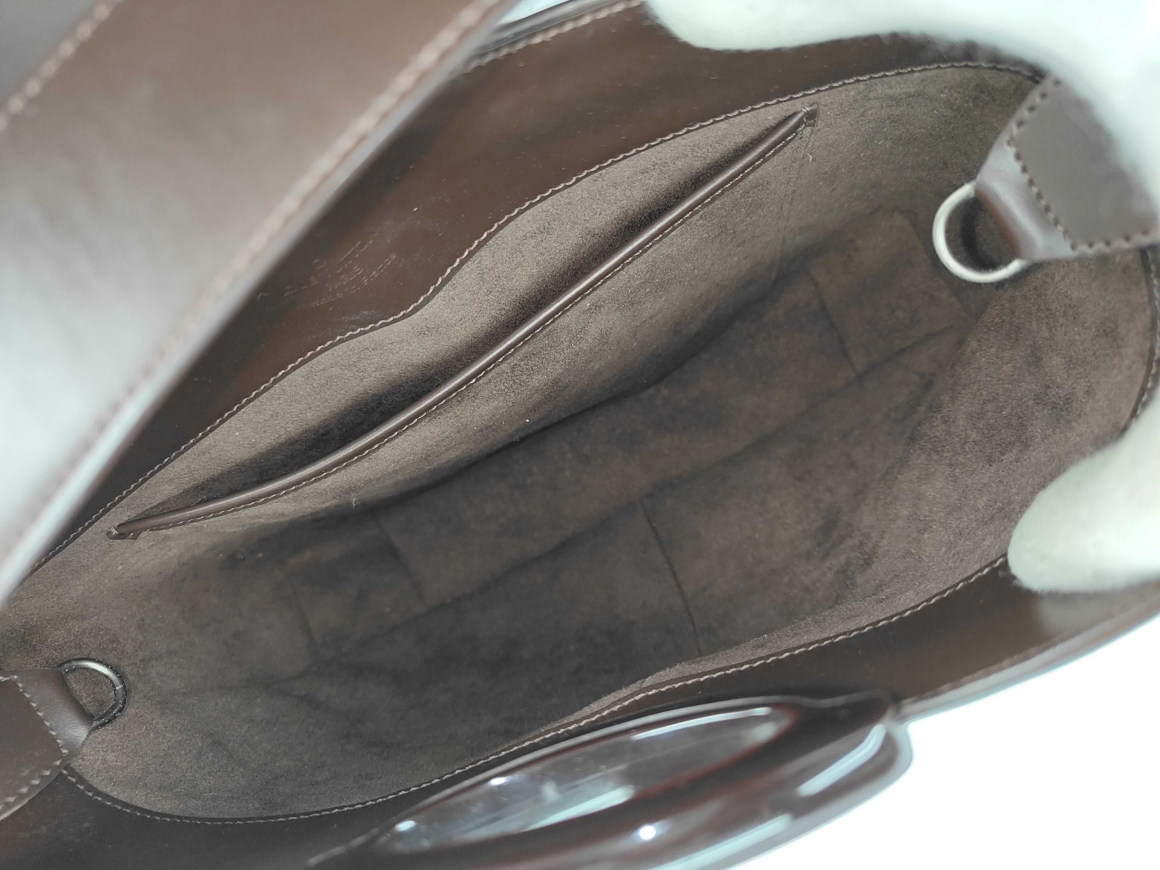 Epi Leather Shoulder Bag TH1000 — view 10