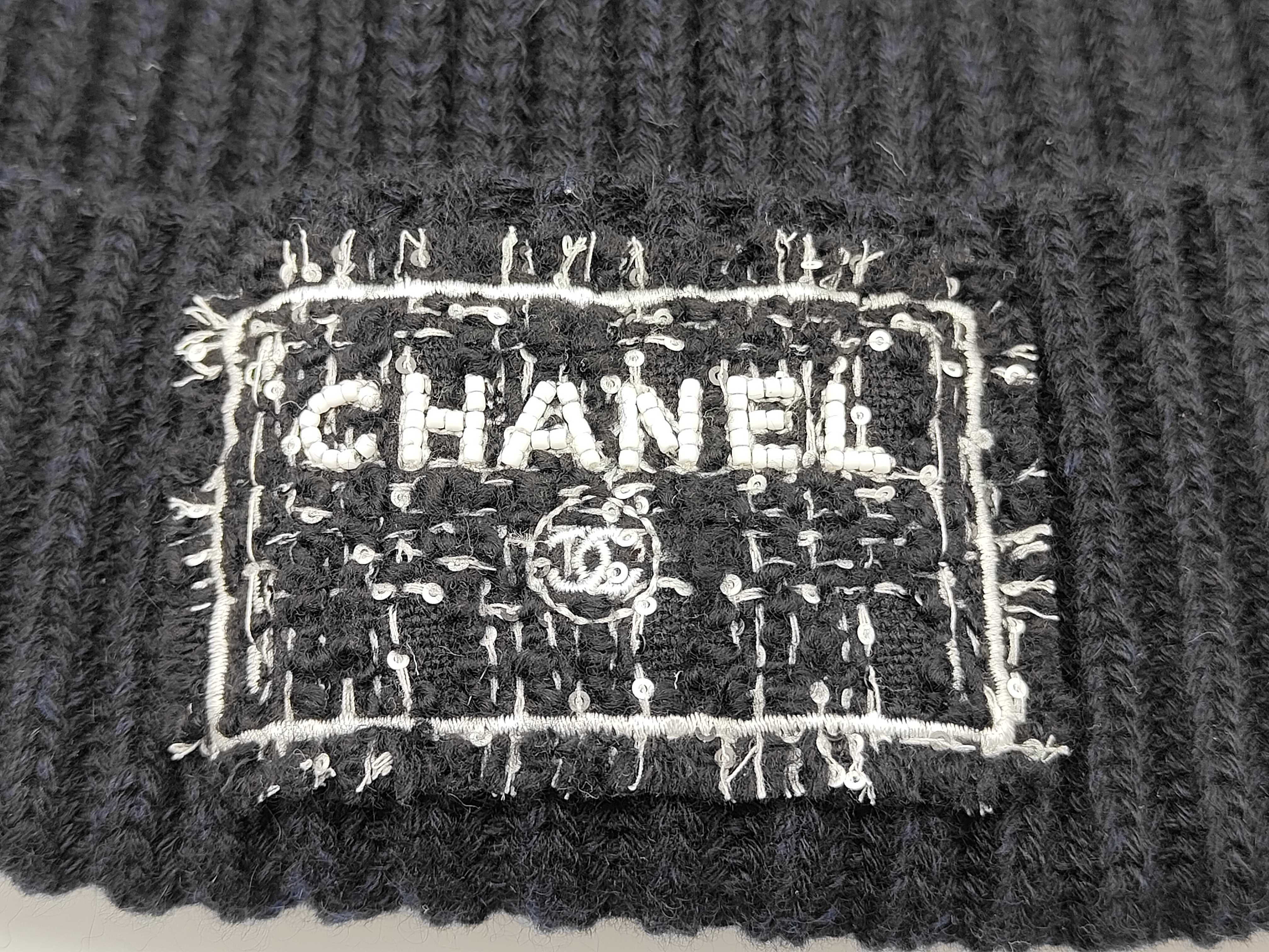 knitted hat with jeweled logo, black cashmere, other accessories. — view 3
