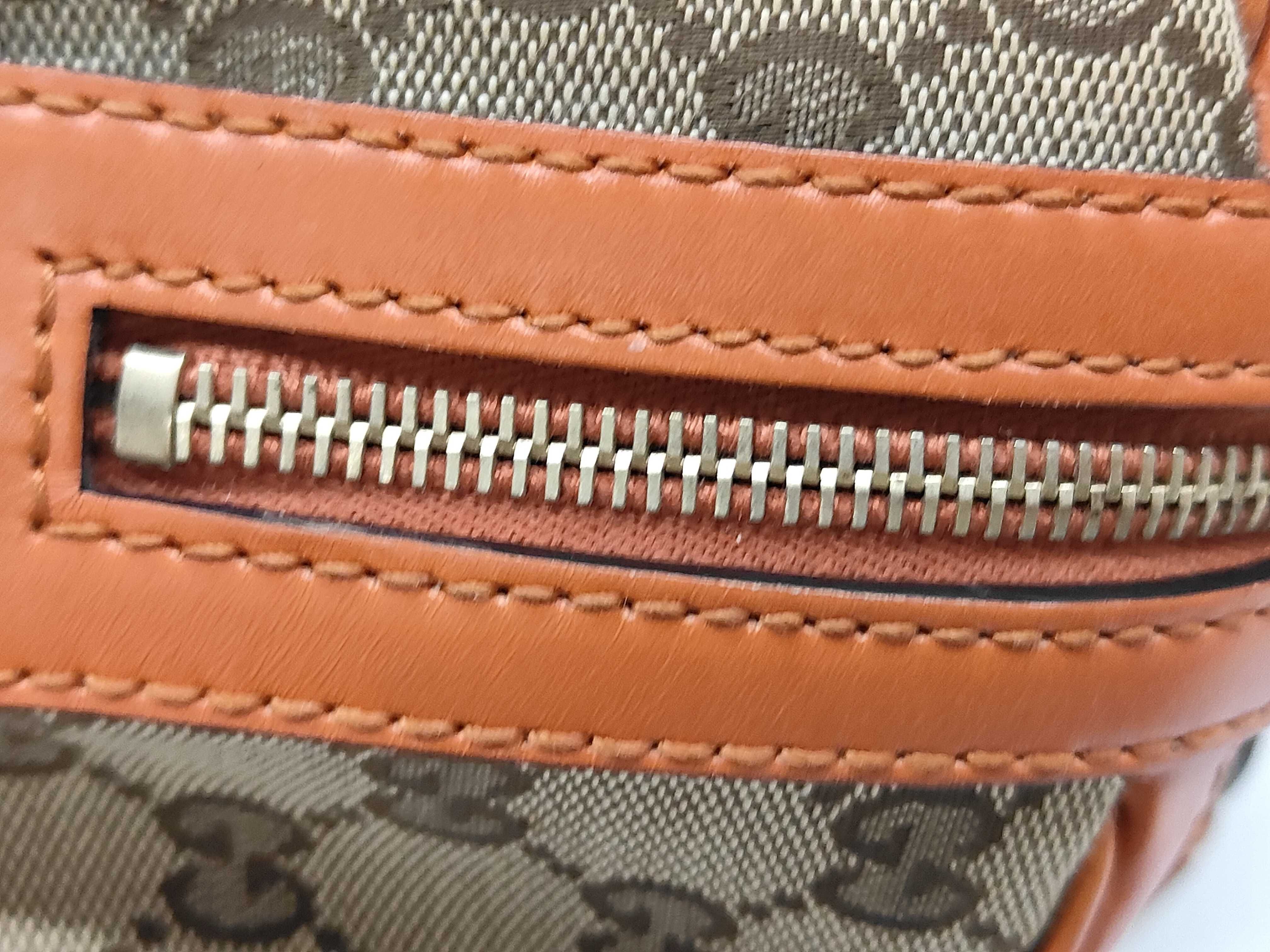 GG Supreme Boston Bag Orange Boston Bag — view 9