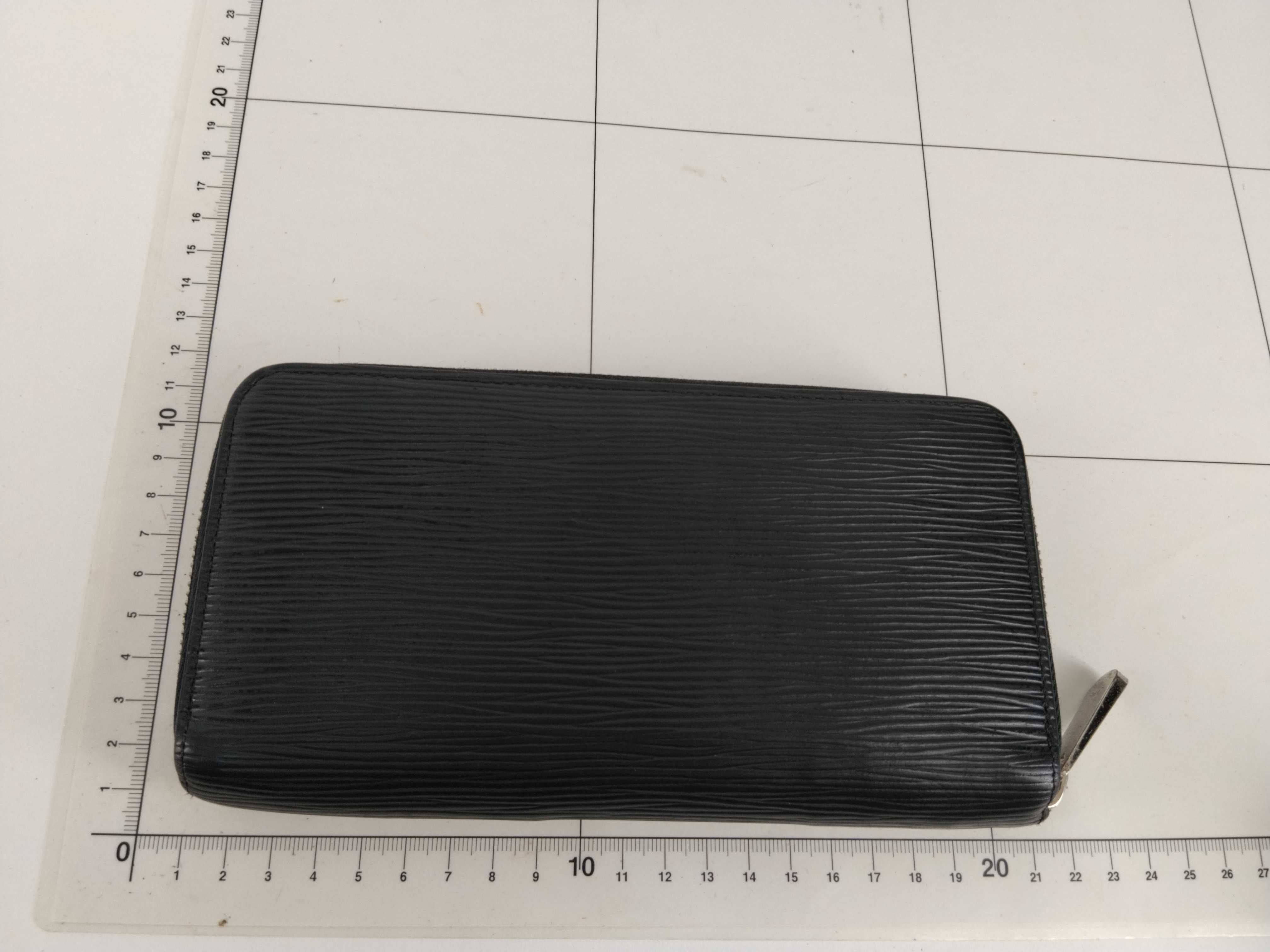 Epi M61857 Epi Zippy Wallet — view 2