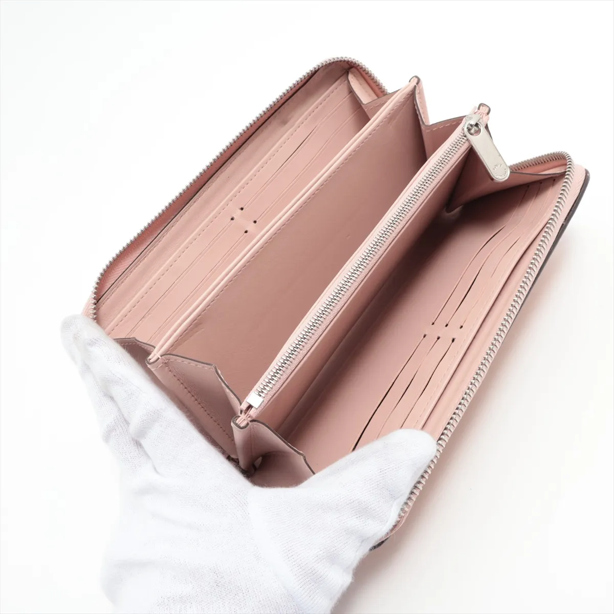 Mahina Zippy Wallet M82755 Rose Jasmine Round Zip Wallet (RFID detected) — view 3